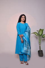 Blue plain 3/4 slevee salwar suit with matching pant and floral printed dupatta