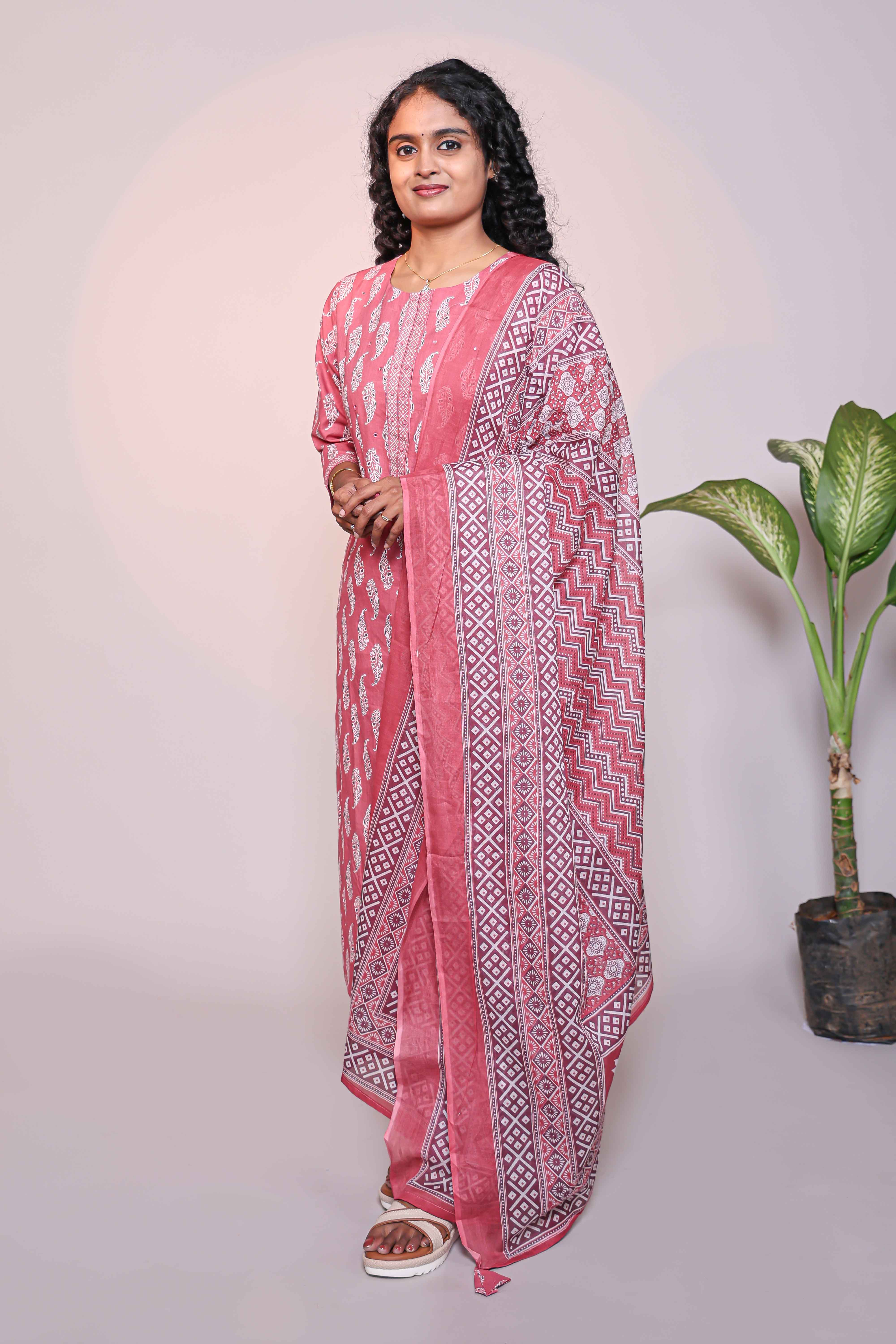 Pink motifs design 3/4 slevee salwar suit with matching pant and floral printed dupatta