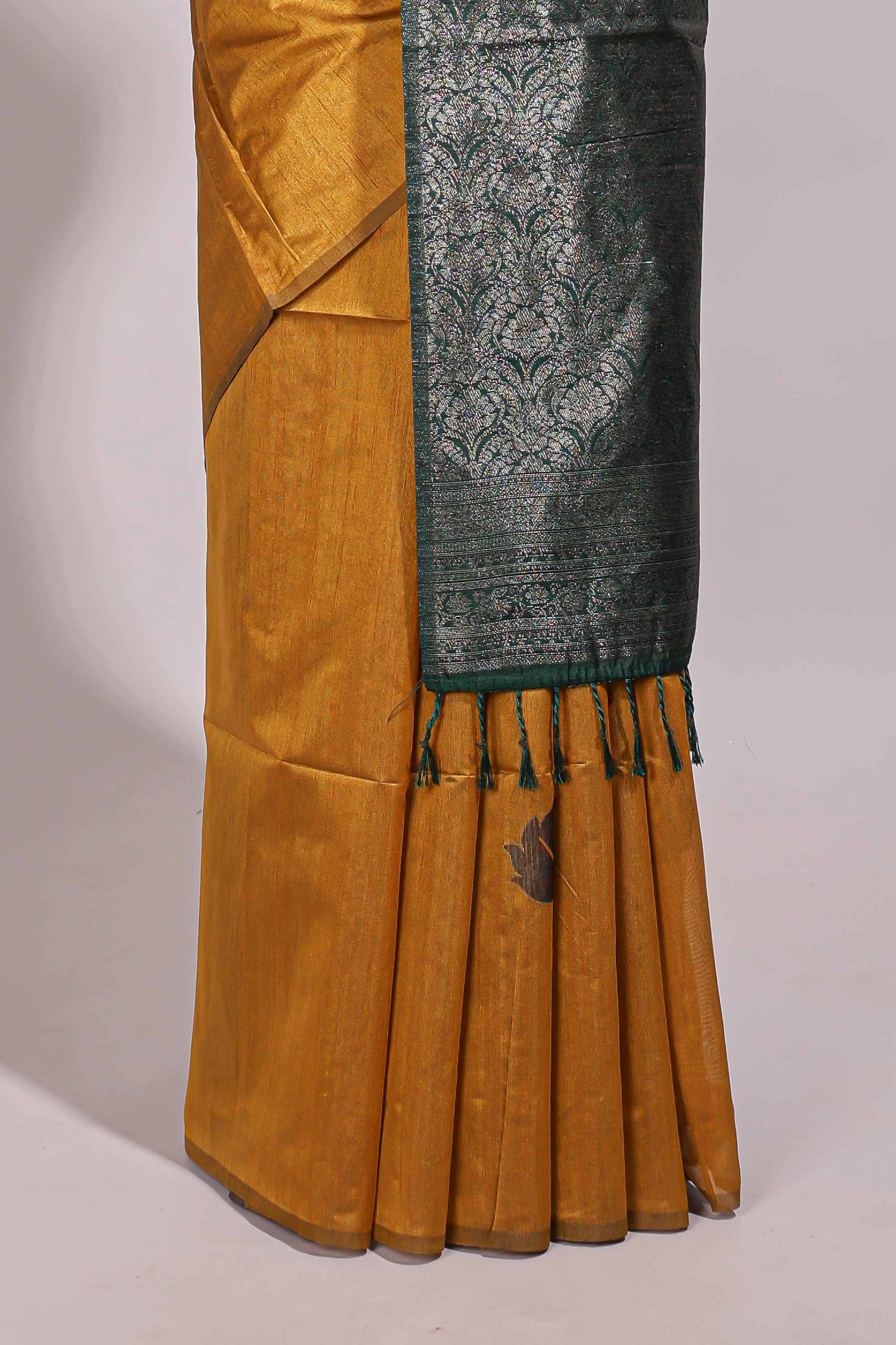 Borderless mustard floral design semi tussar saree with contrast pallu and blouse