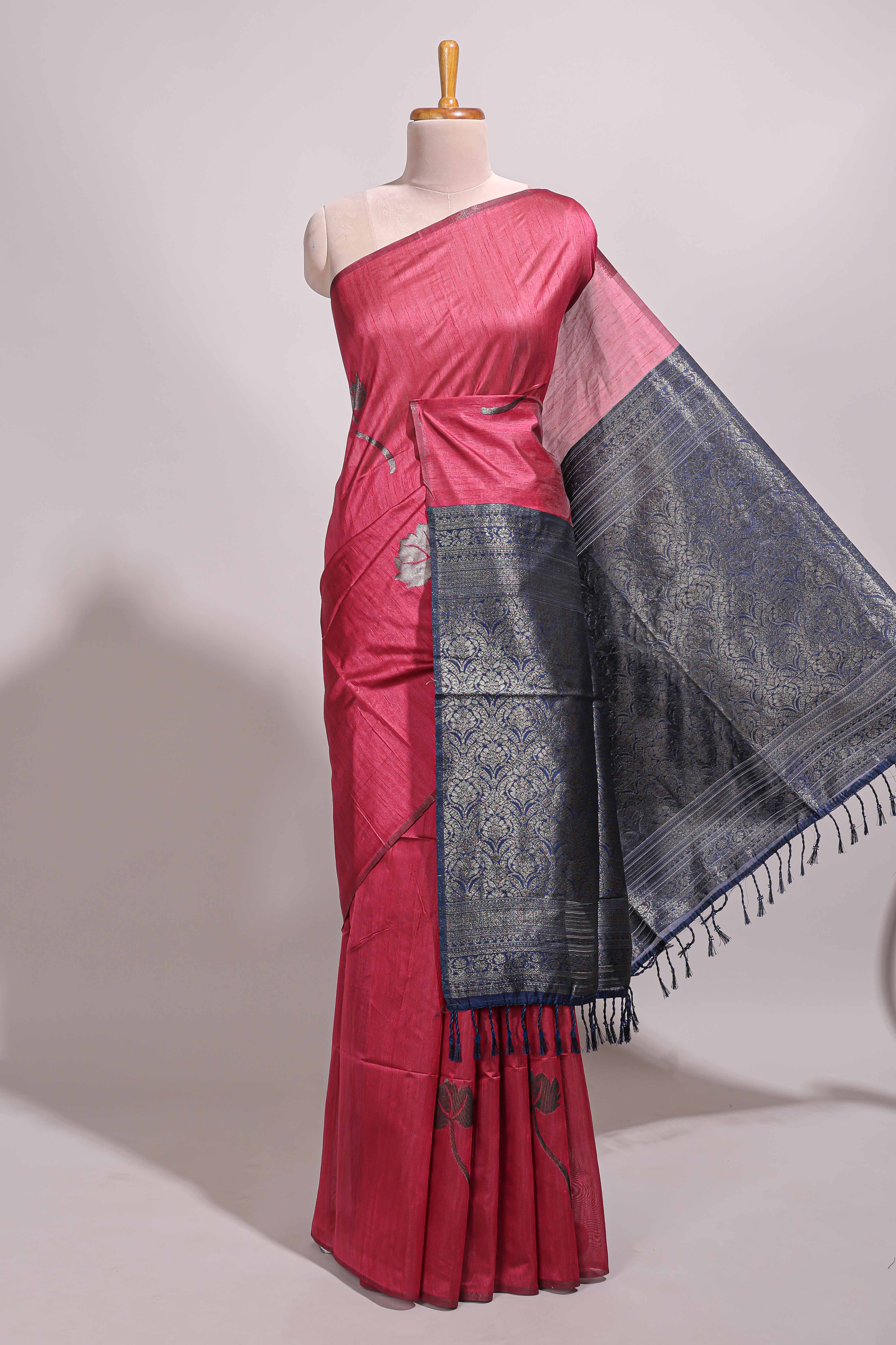 Borderless pink floral design semi tussar saree with contrast pallu and blouse