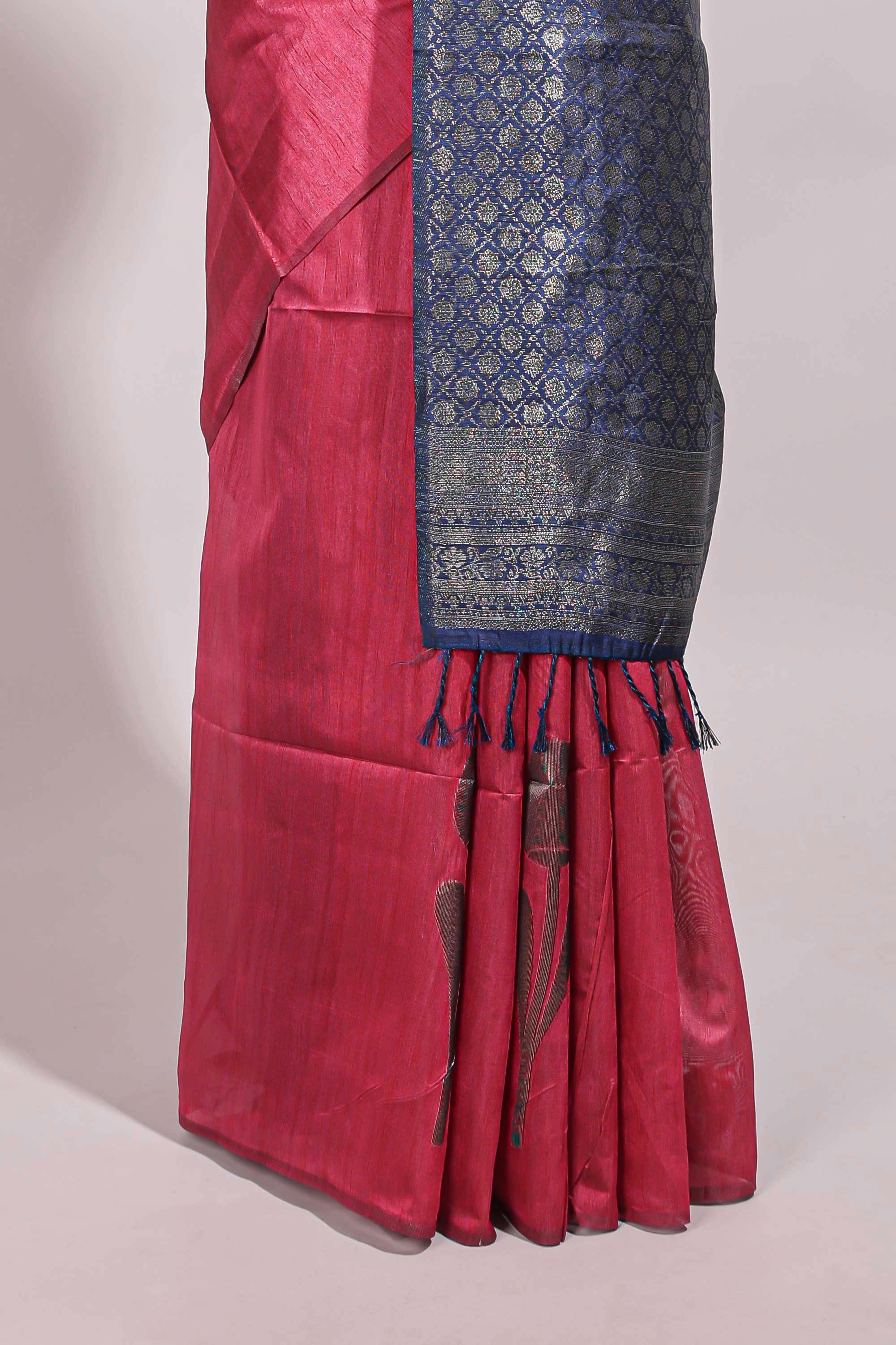 Borderless pink floral design semi tussar saree with contrast pallu and blouse