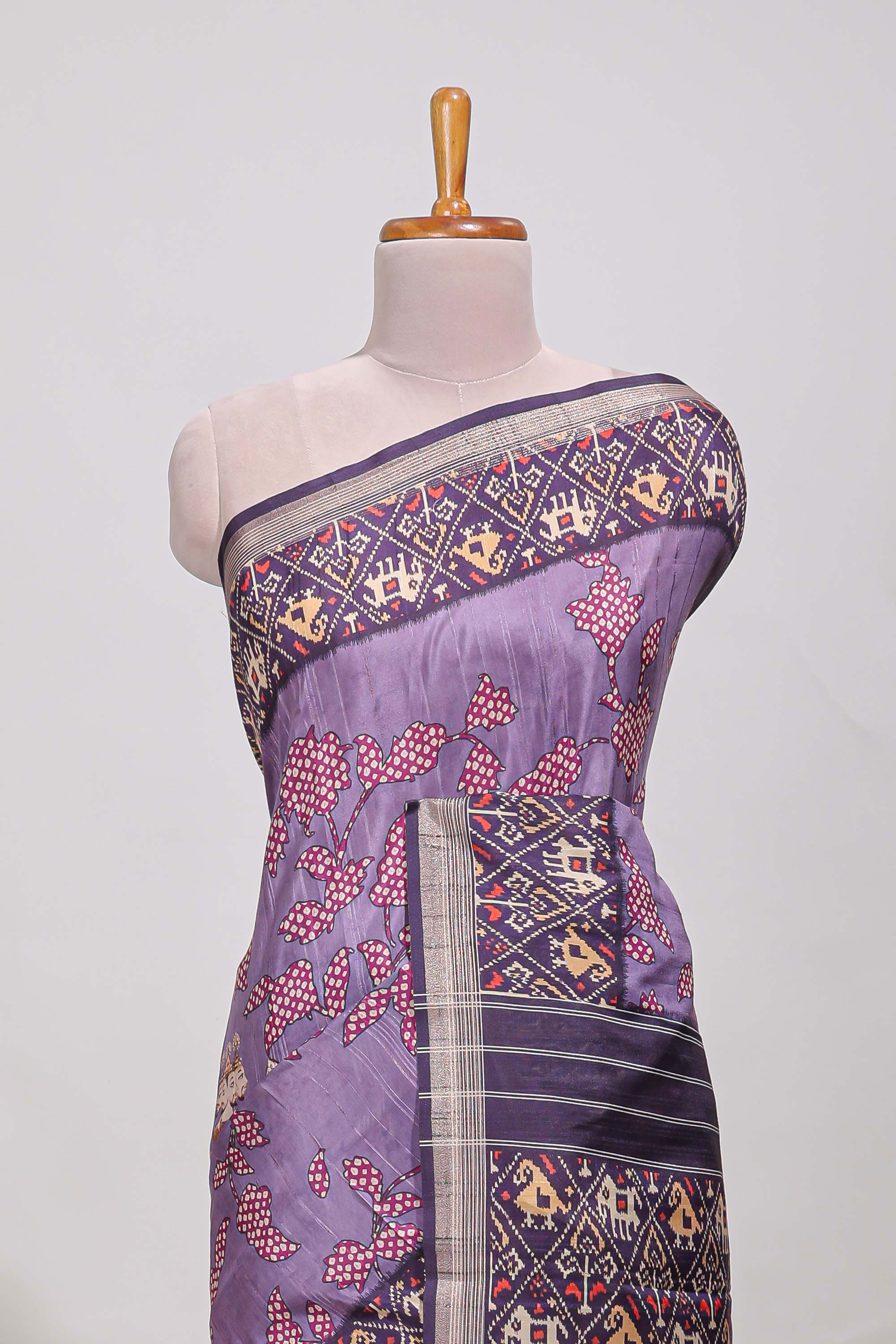 Violetpatola and pichwai tussar saree zari bordergeomatricmatching pallu along with tussels