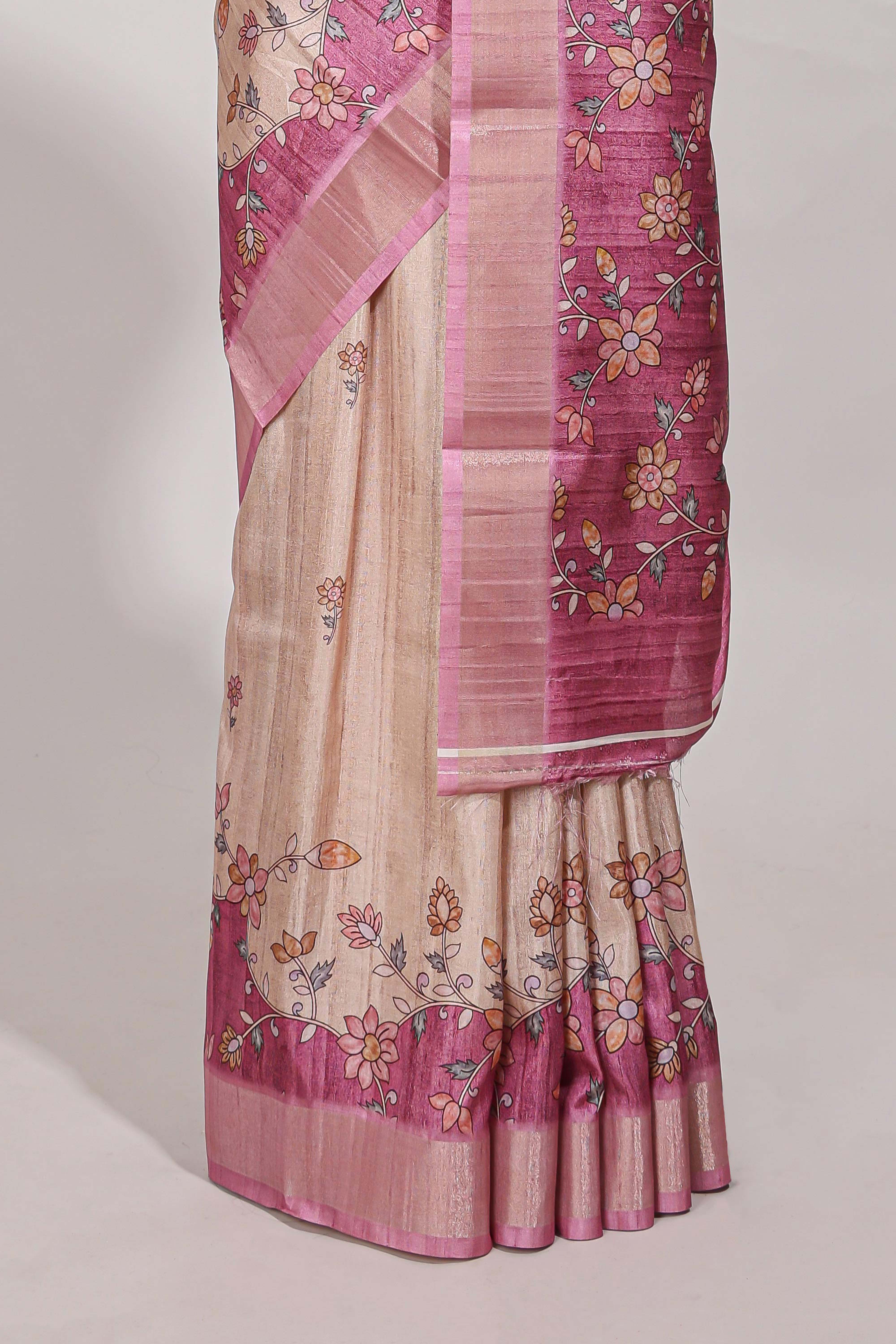 Beige floral semi art tussar saree with floral contrast border pallu and contrast blouse