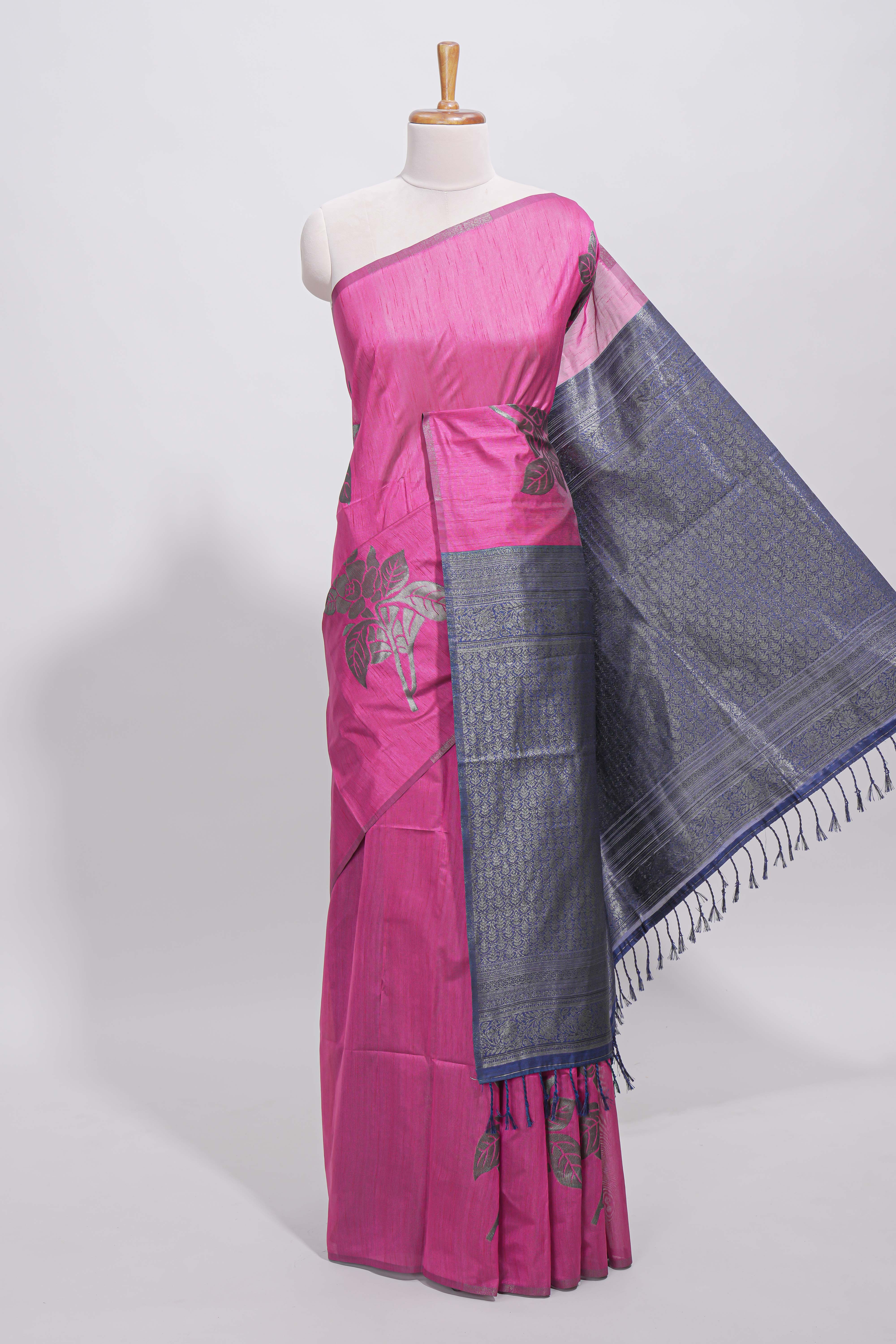 Borderless pink round butta art tussar saree with contrast pallu and blouse