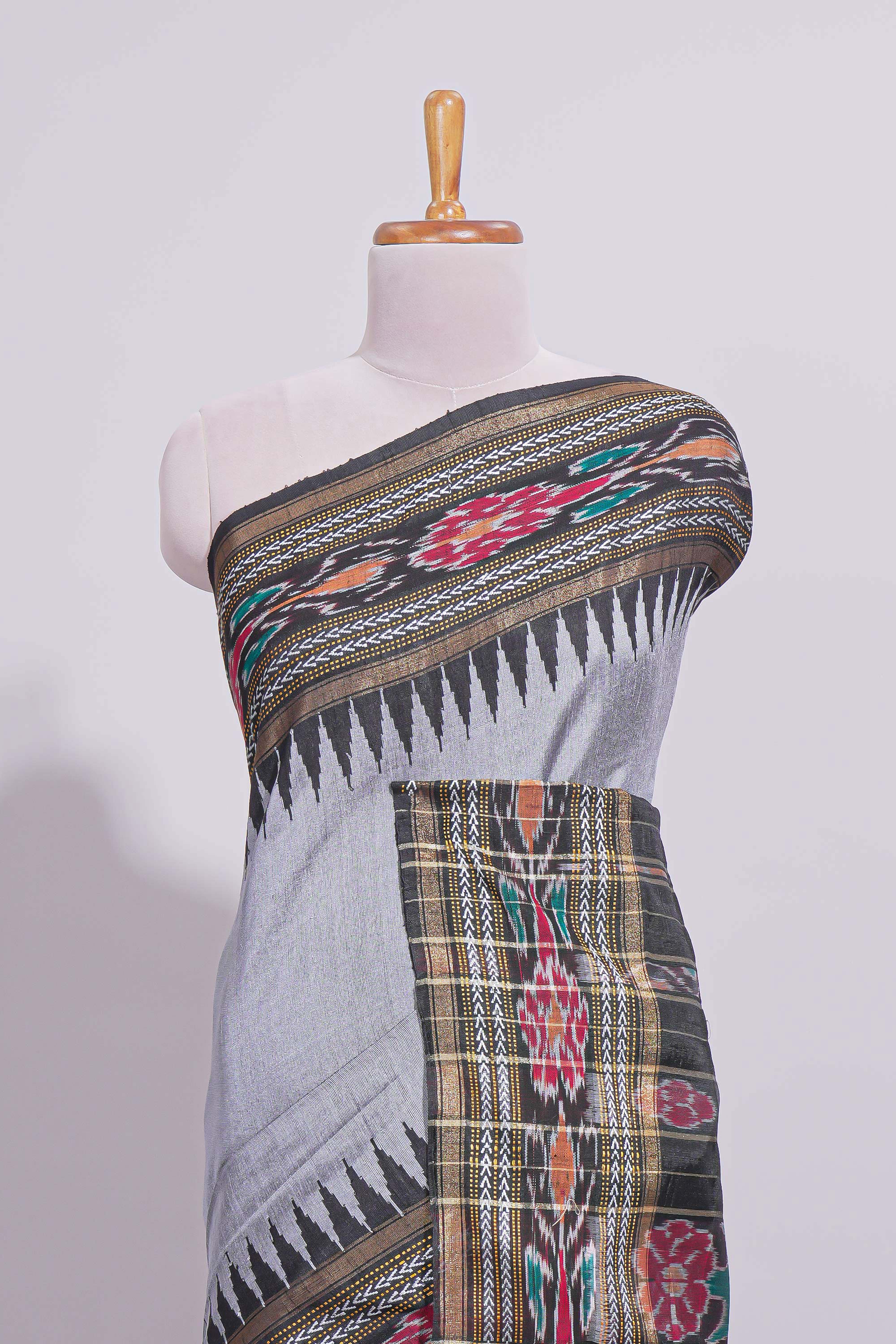 Grey Plain Linen Cotton Saree with Contrast Tribal Motif Border and Blouse
