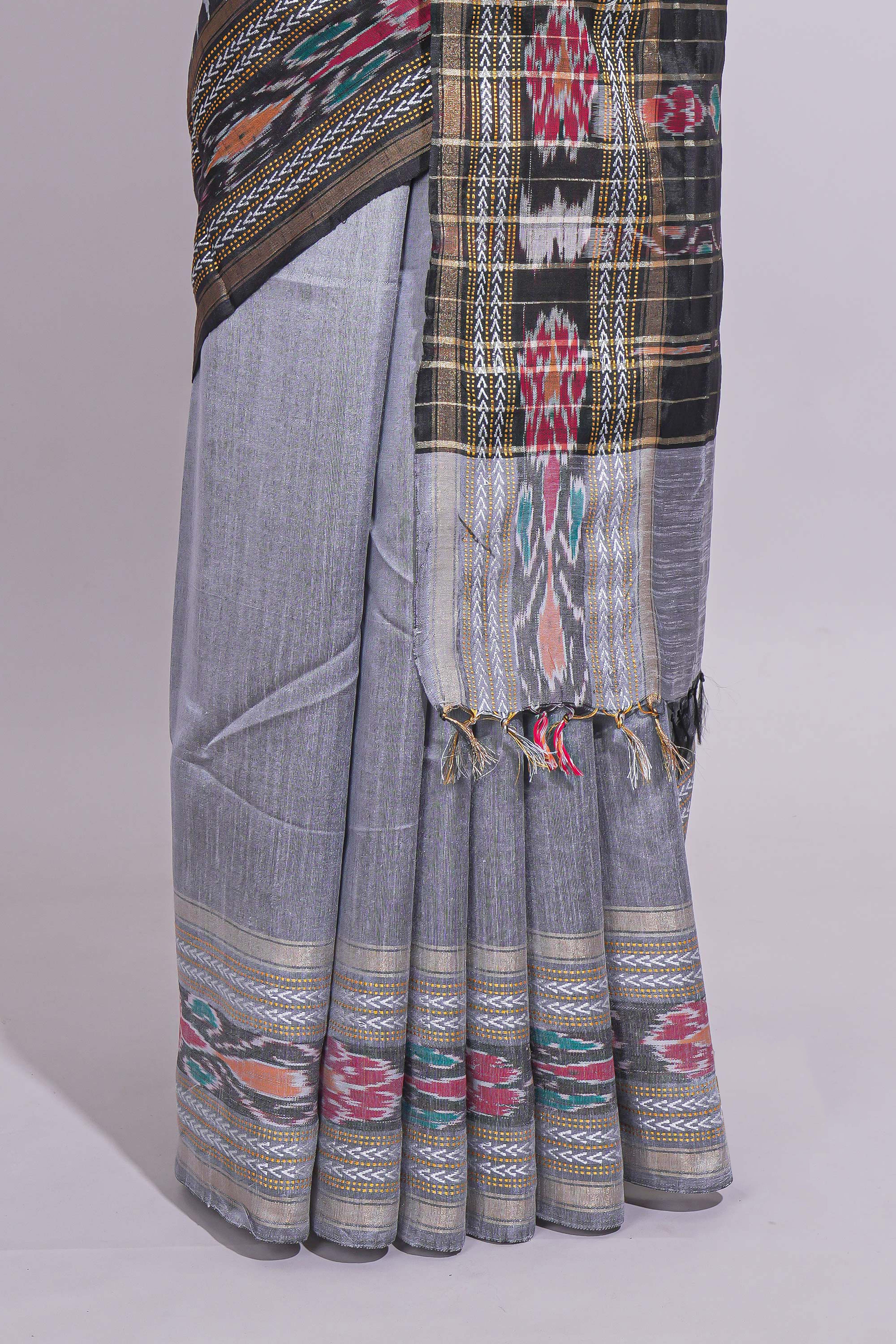 Grey Plain Linen Cotton Saree with Contrast Tribal Motif Border and Blouse