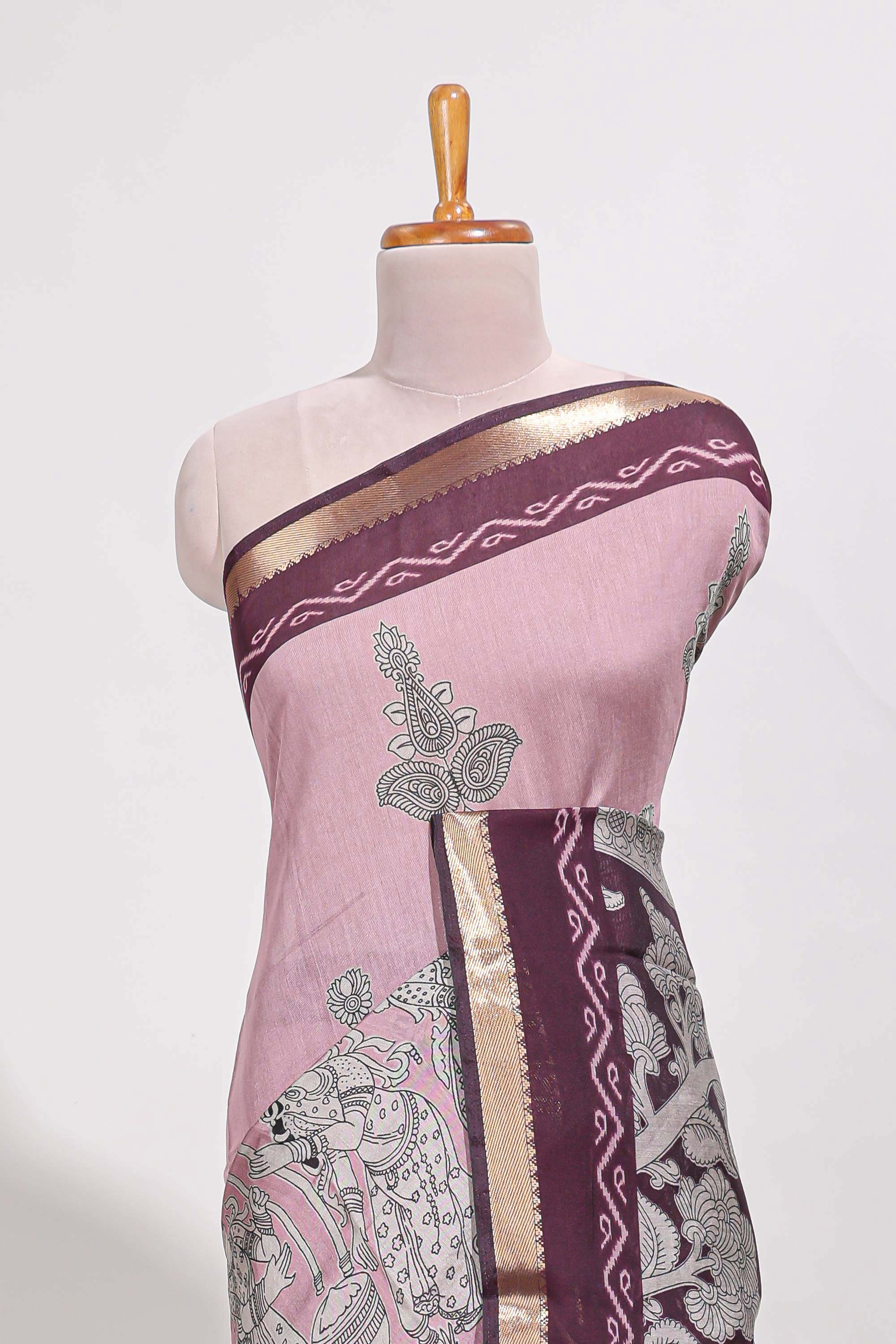 Rose Viscose Georgette Saree All-over elegant ethnic detailing gold zari border and Statement pallu with artistic motifs with contrast printed blouse