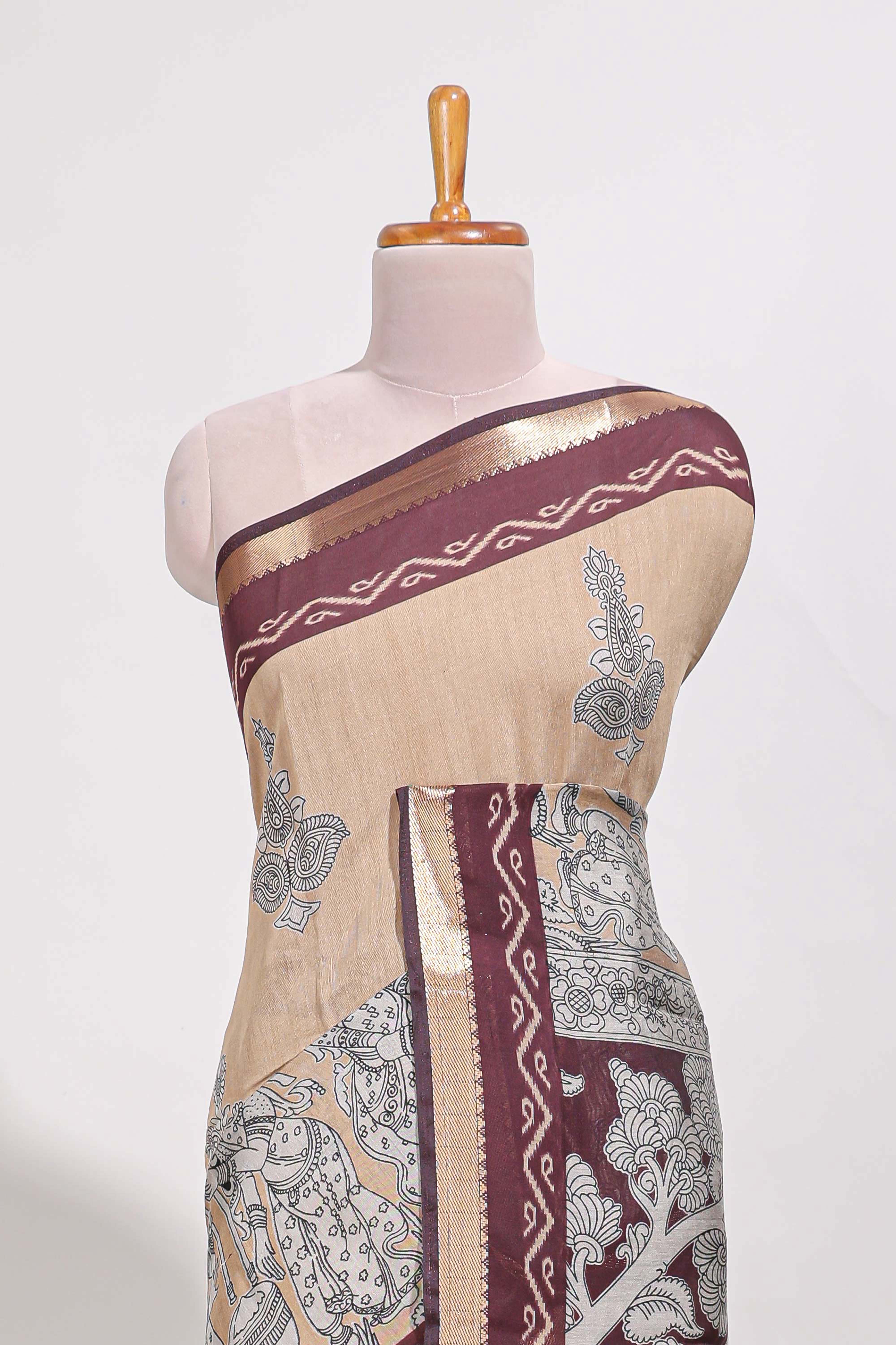 Powder Yellow Viscose Georgette Saree All-over elegant ethnic detailing gold zari border and Statement pallu with artistic motifs with contrast printed blouse