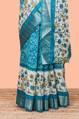 Blue Contrasting blouse pairing
