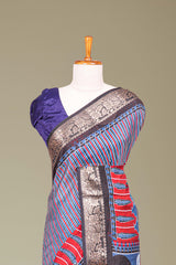 Border zari accent