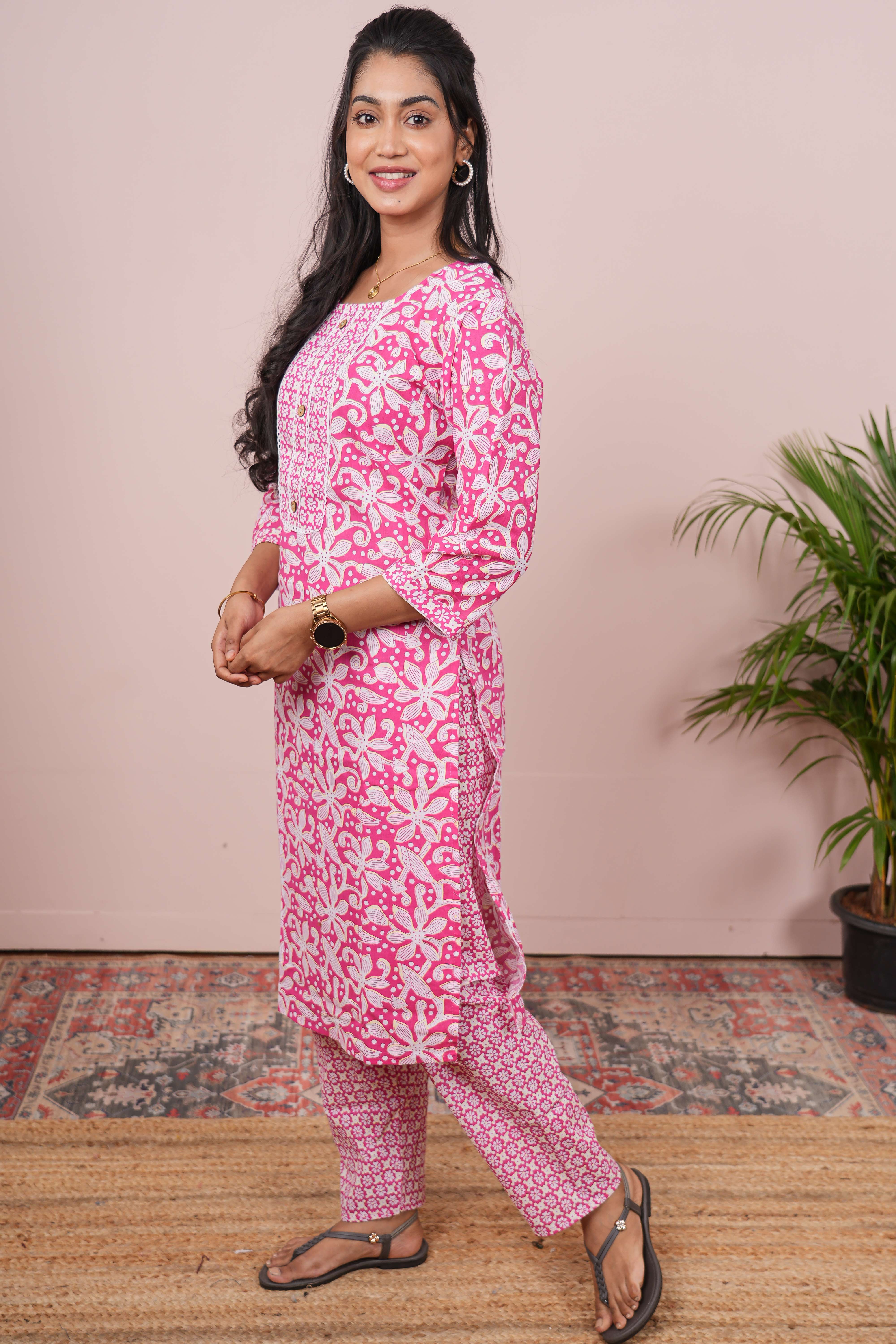 Ethnic traditional outfit set