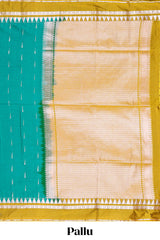 Graceful festive pallu