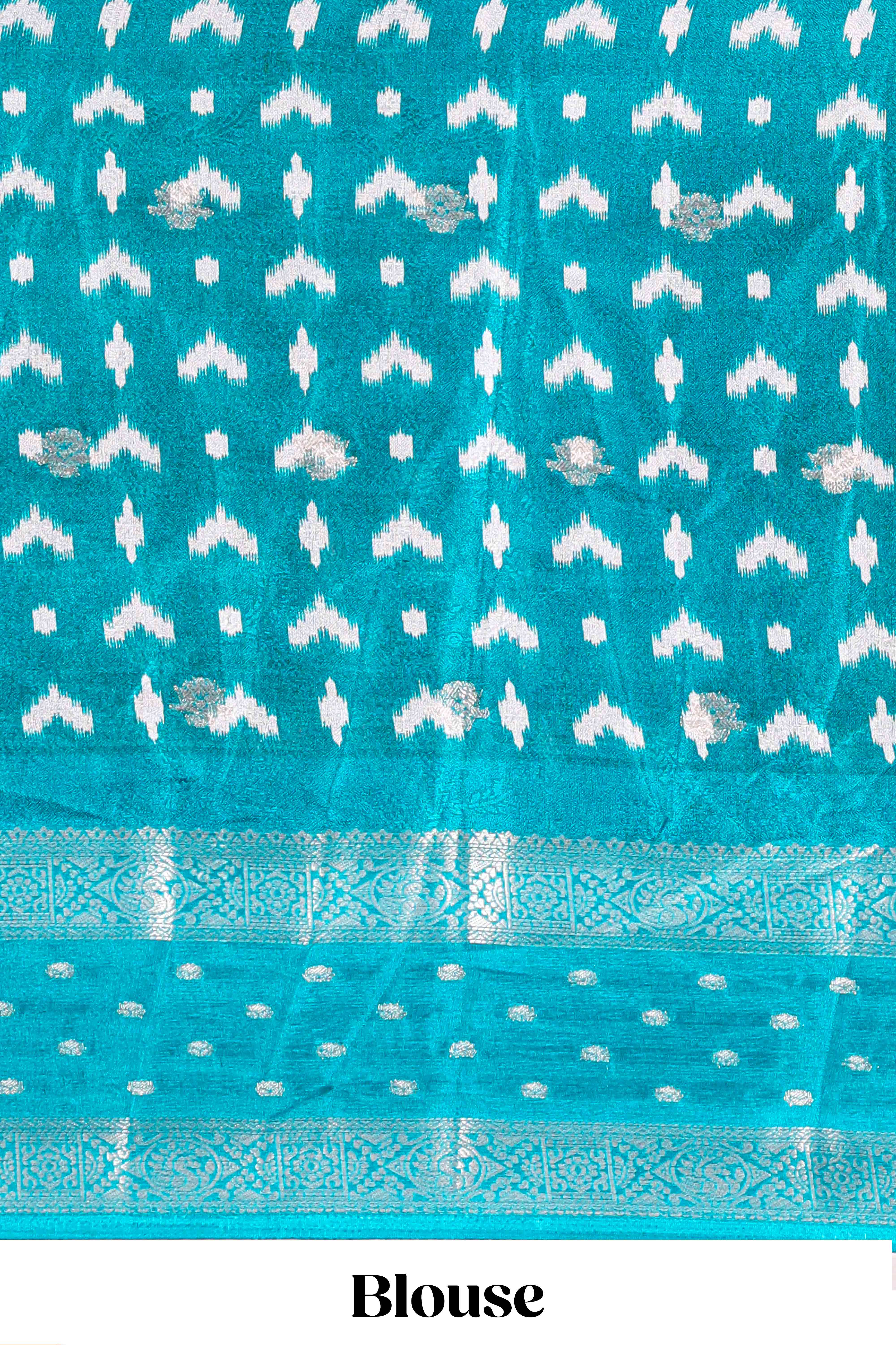 Graceful saree finish