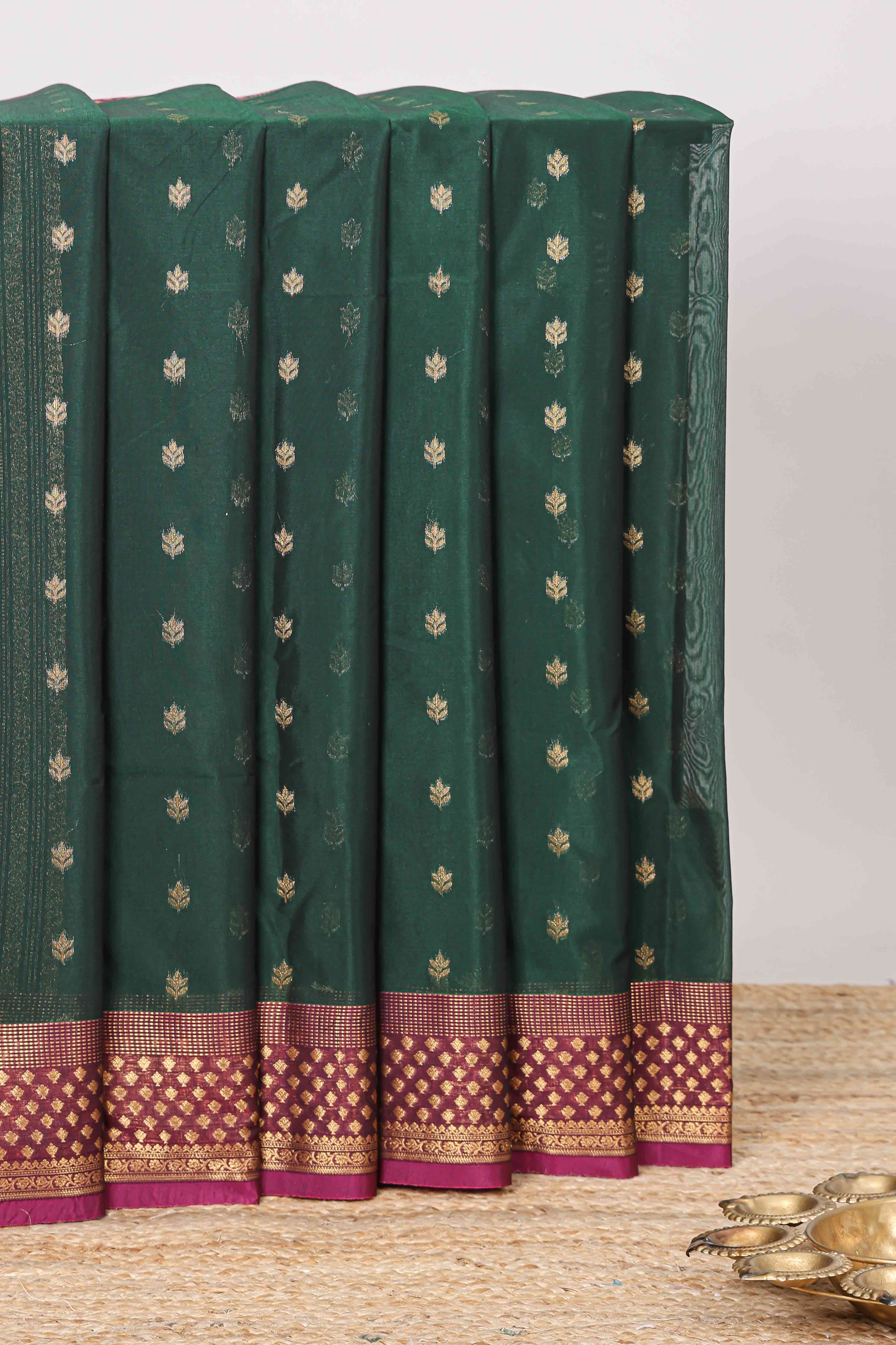 Green semisilk cotton weave