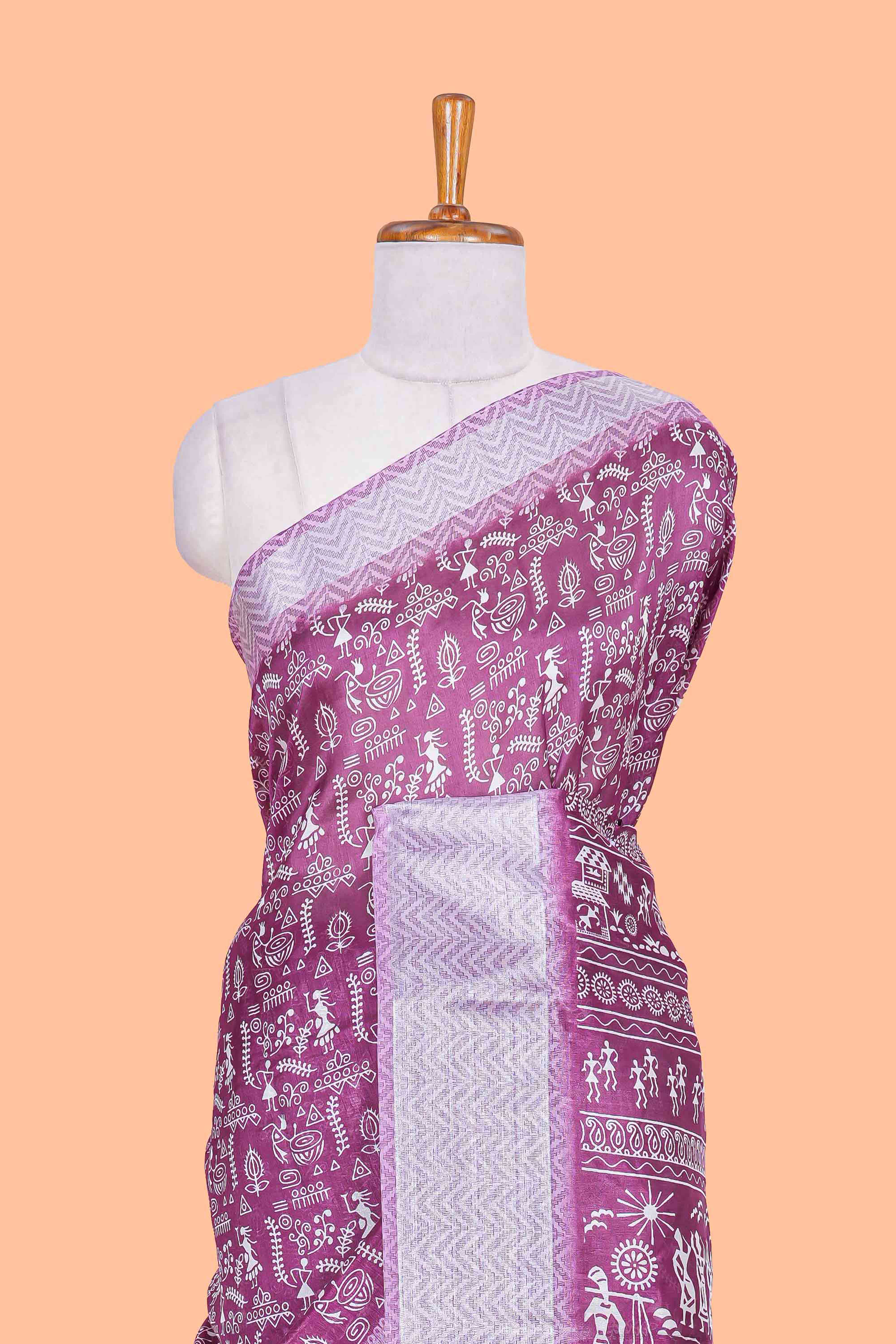 Handcrafted pattern detailing