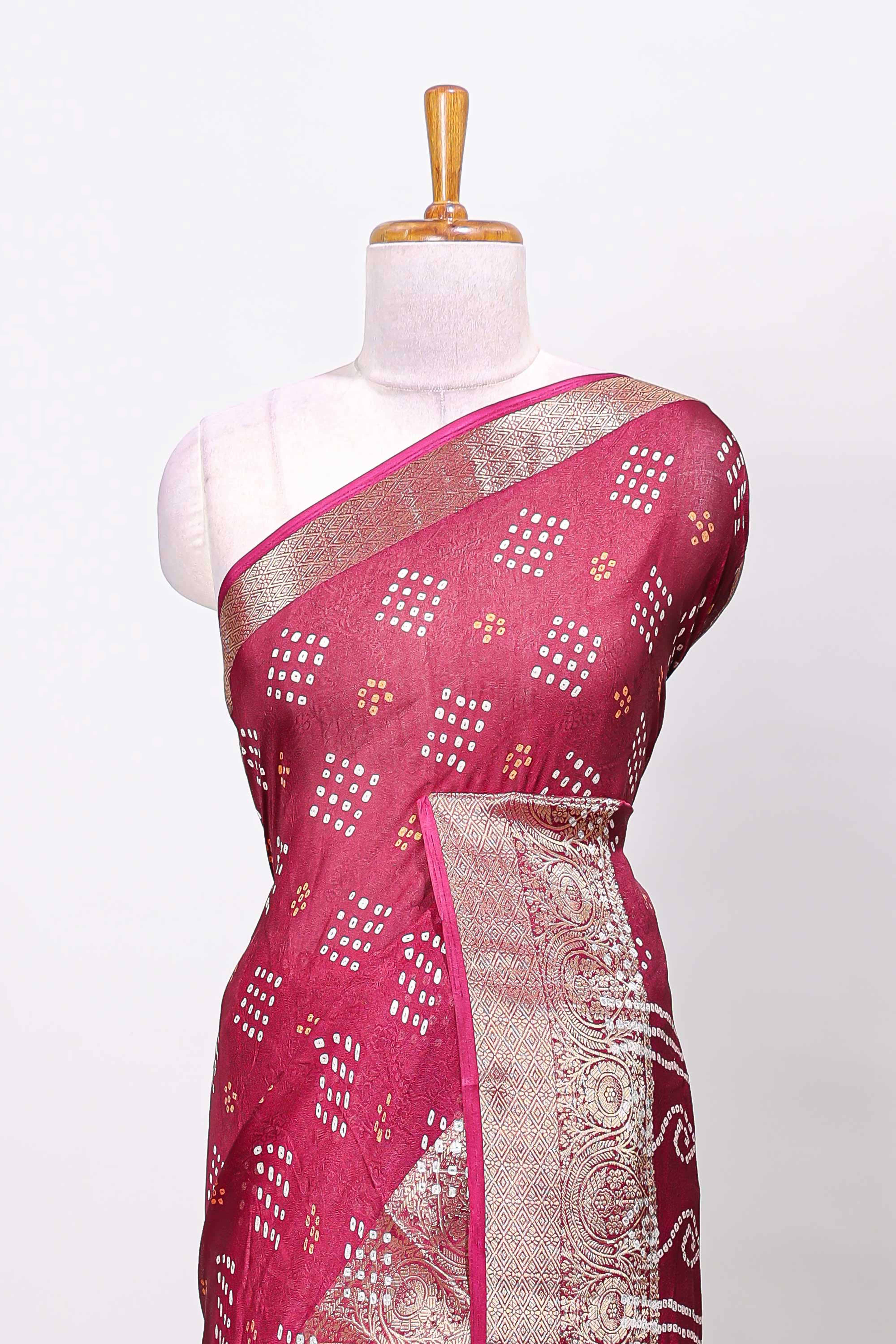 Metallic zari edging