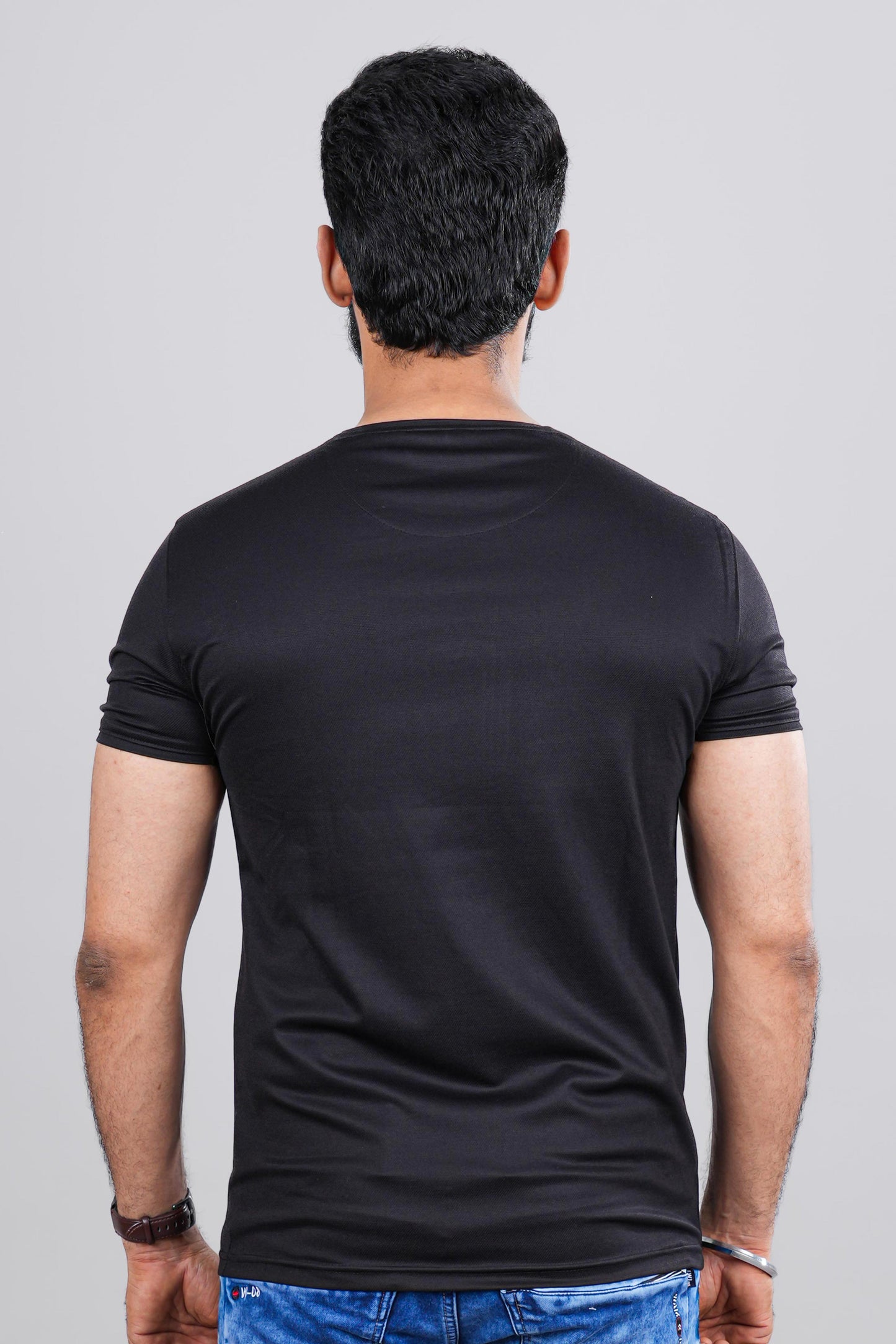 Minimal black mens tshirt