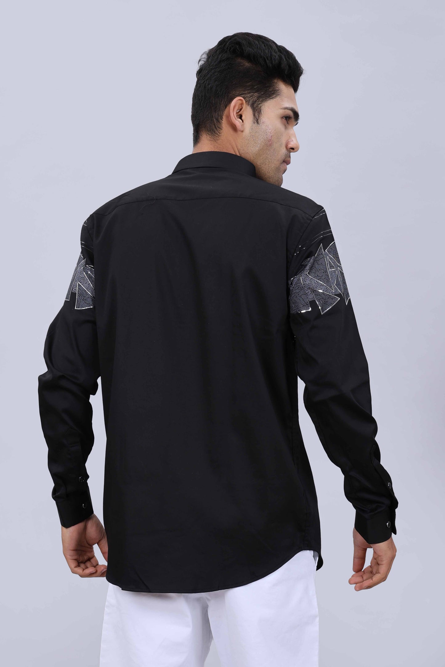 Modern satin collar shirt