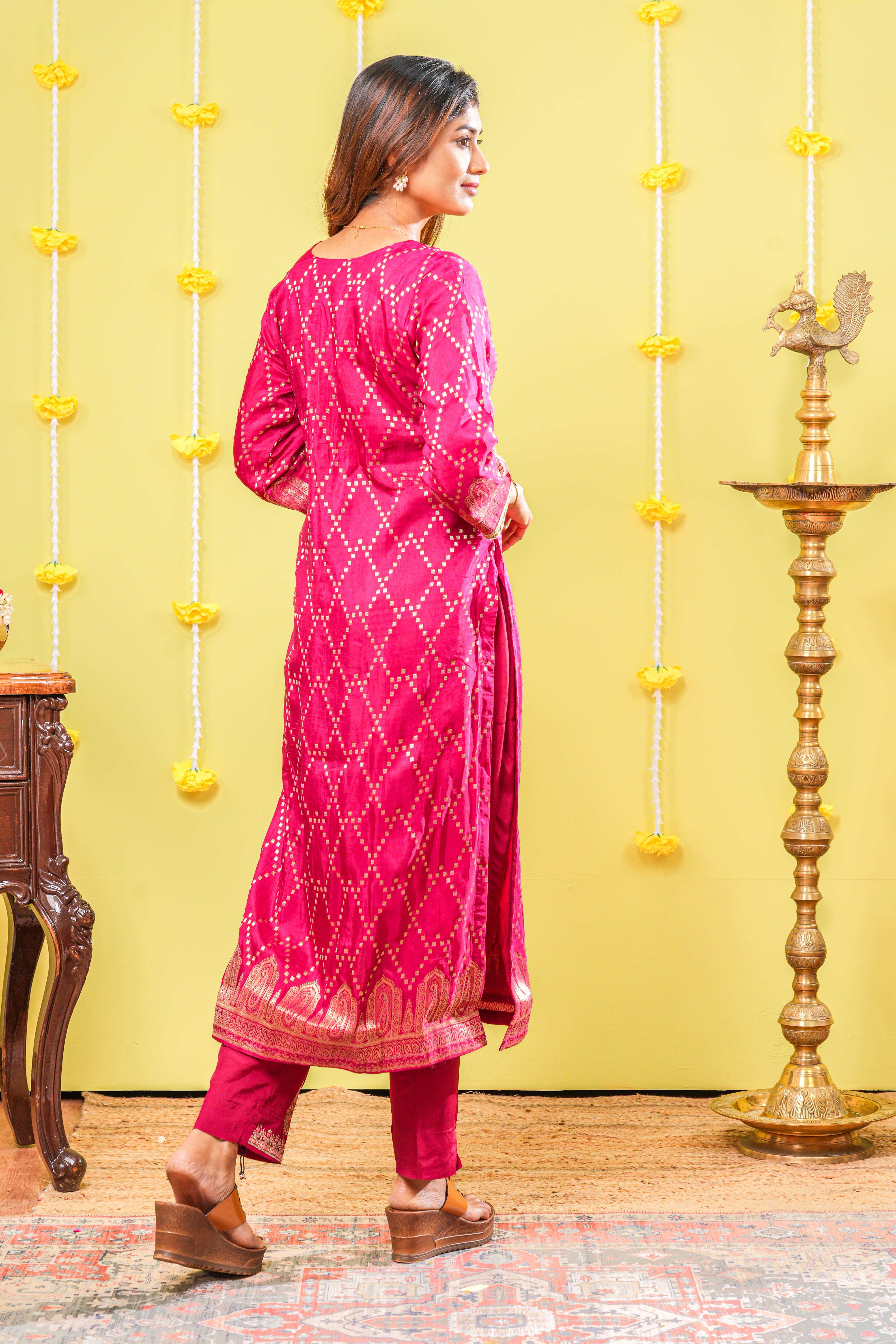 Pink viscose neckline embroidered outfit
