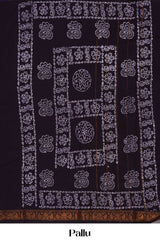 Purple Bandhani design detailing