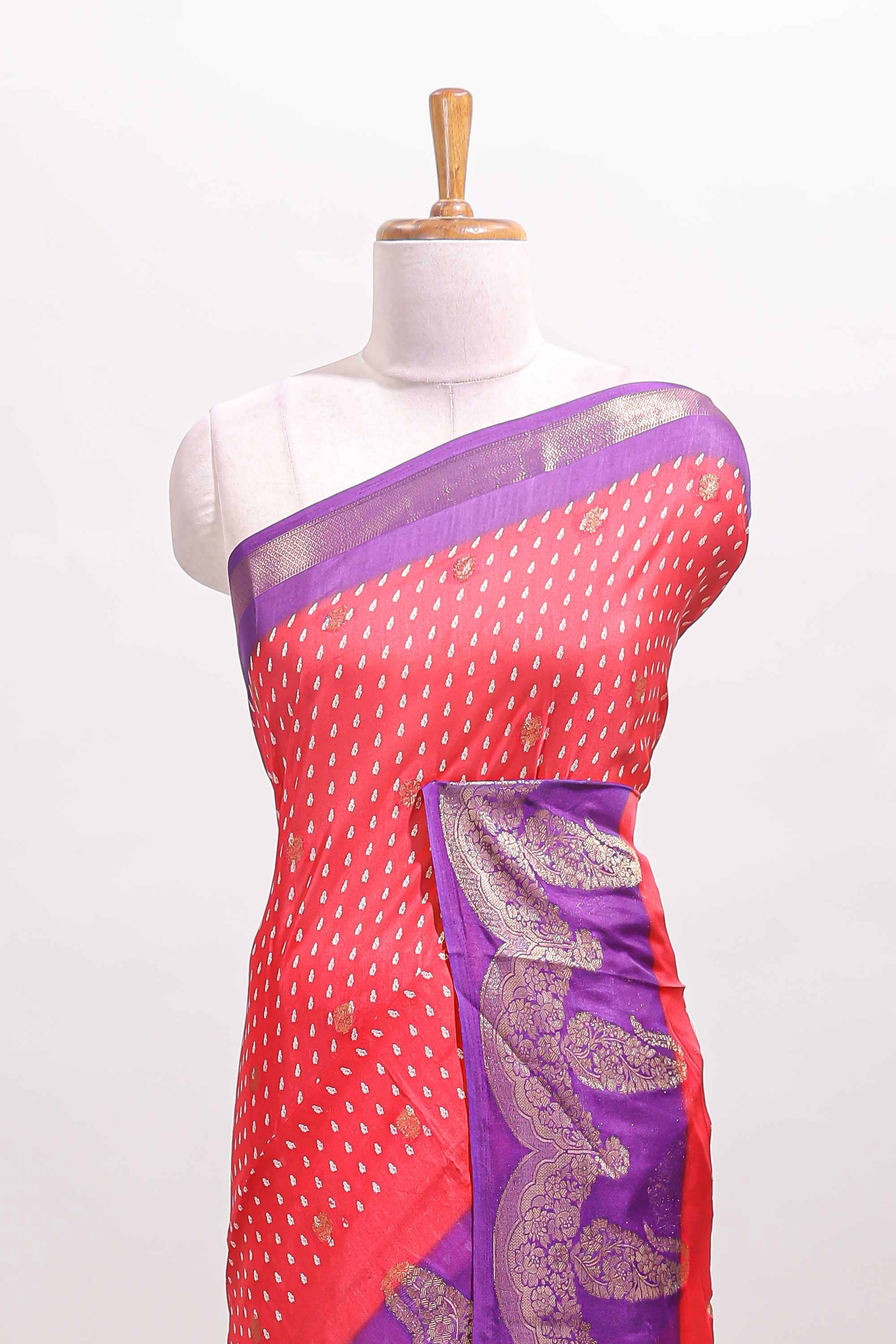 Red dola silk ikkat pallu saree