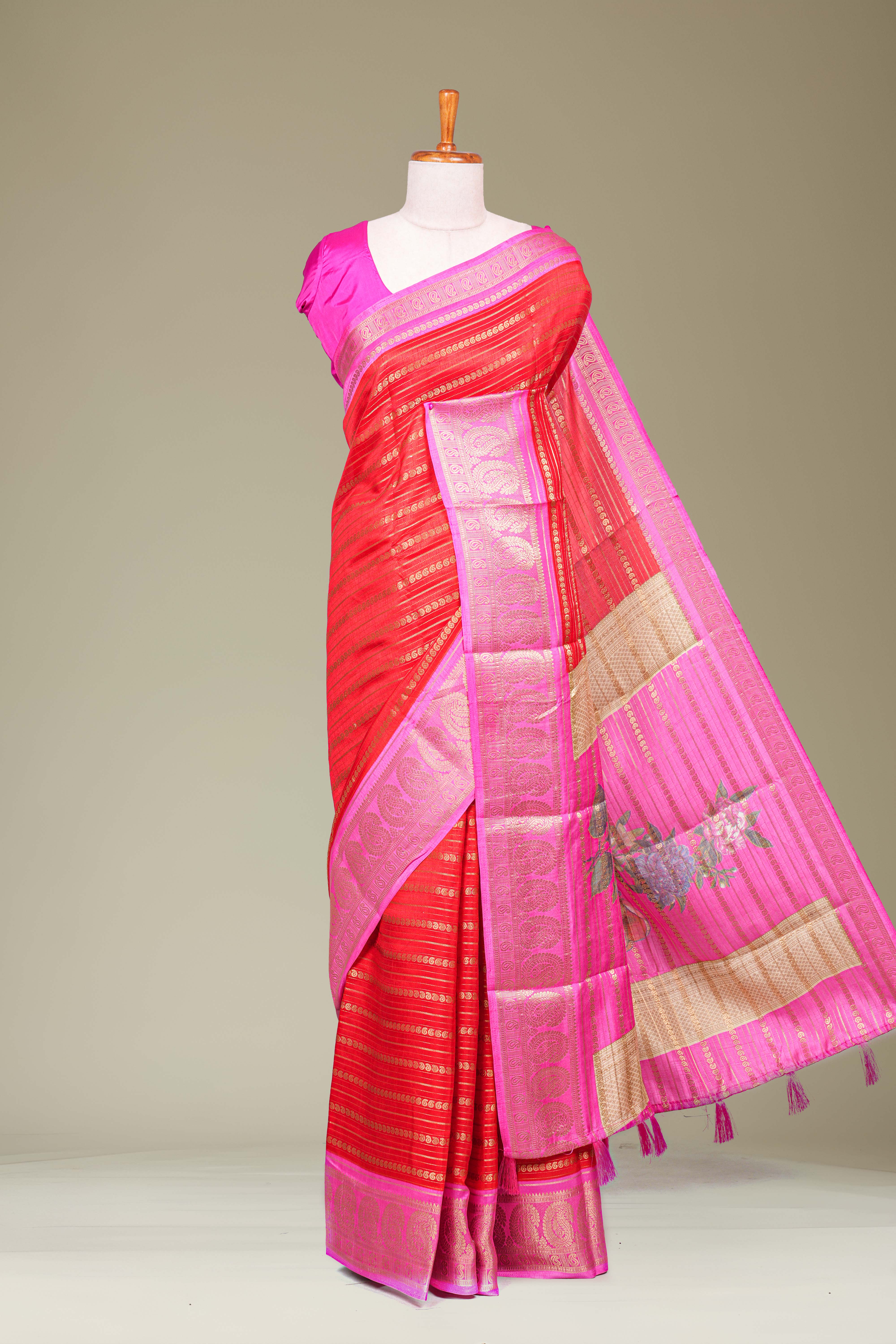 Red semi banarasi dola saree