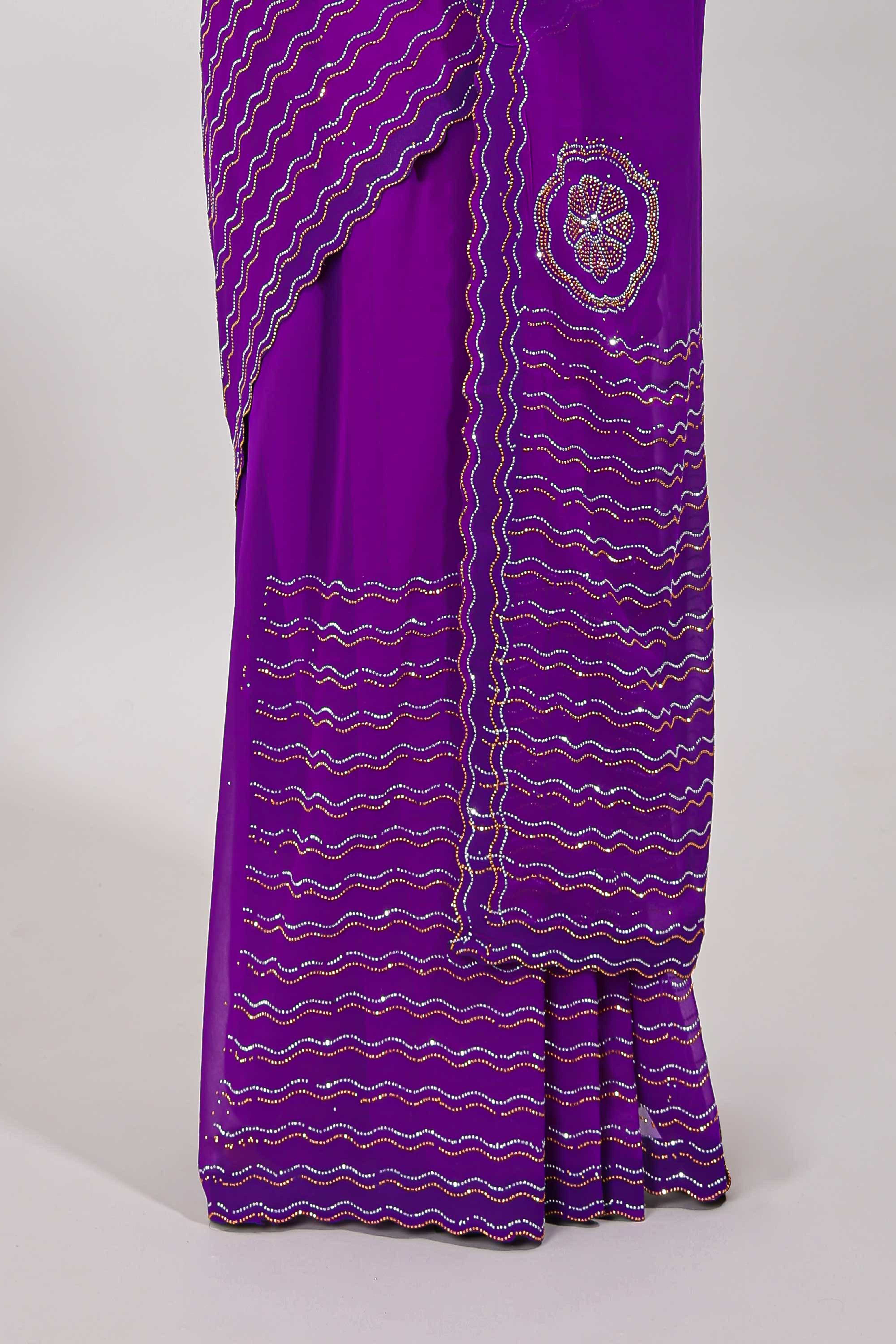Scallop border rani pink saree