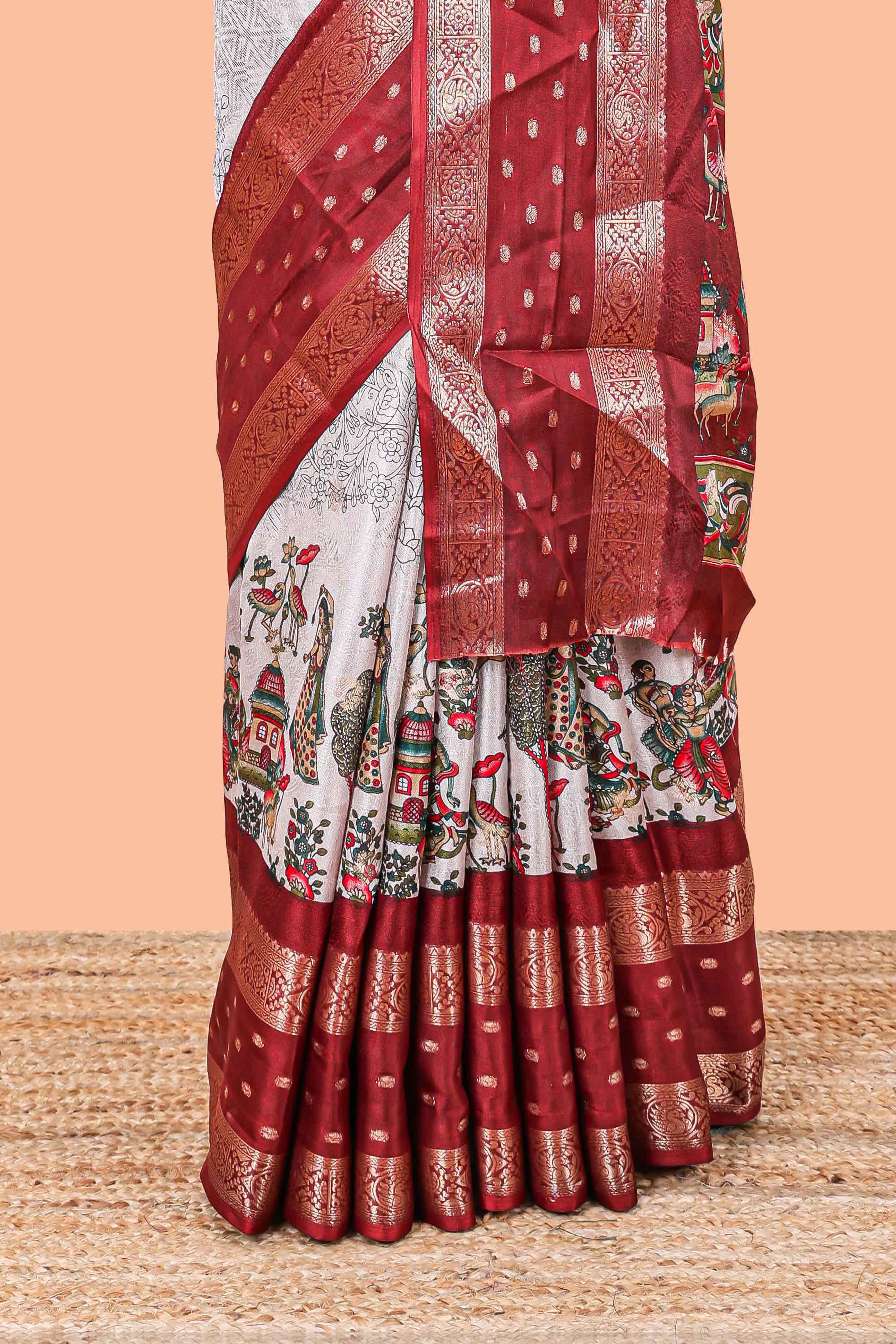 White Pallu print detailing