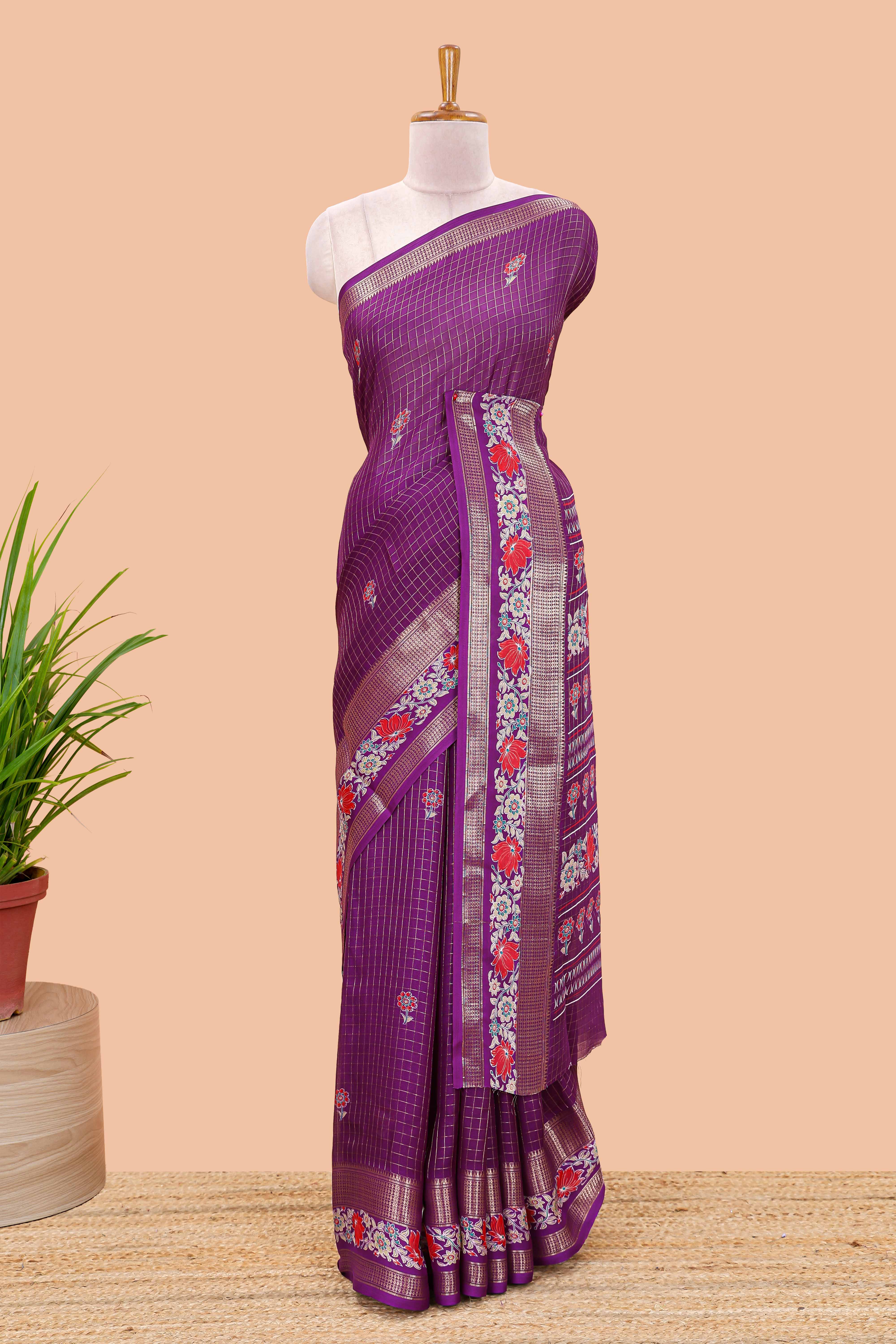 Zari check pattern detailing