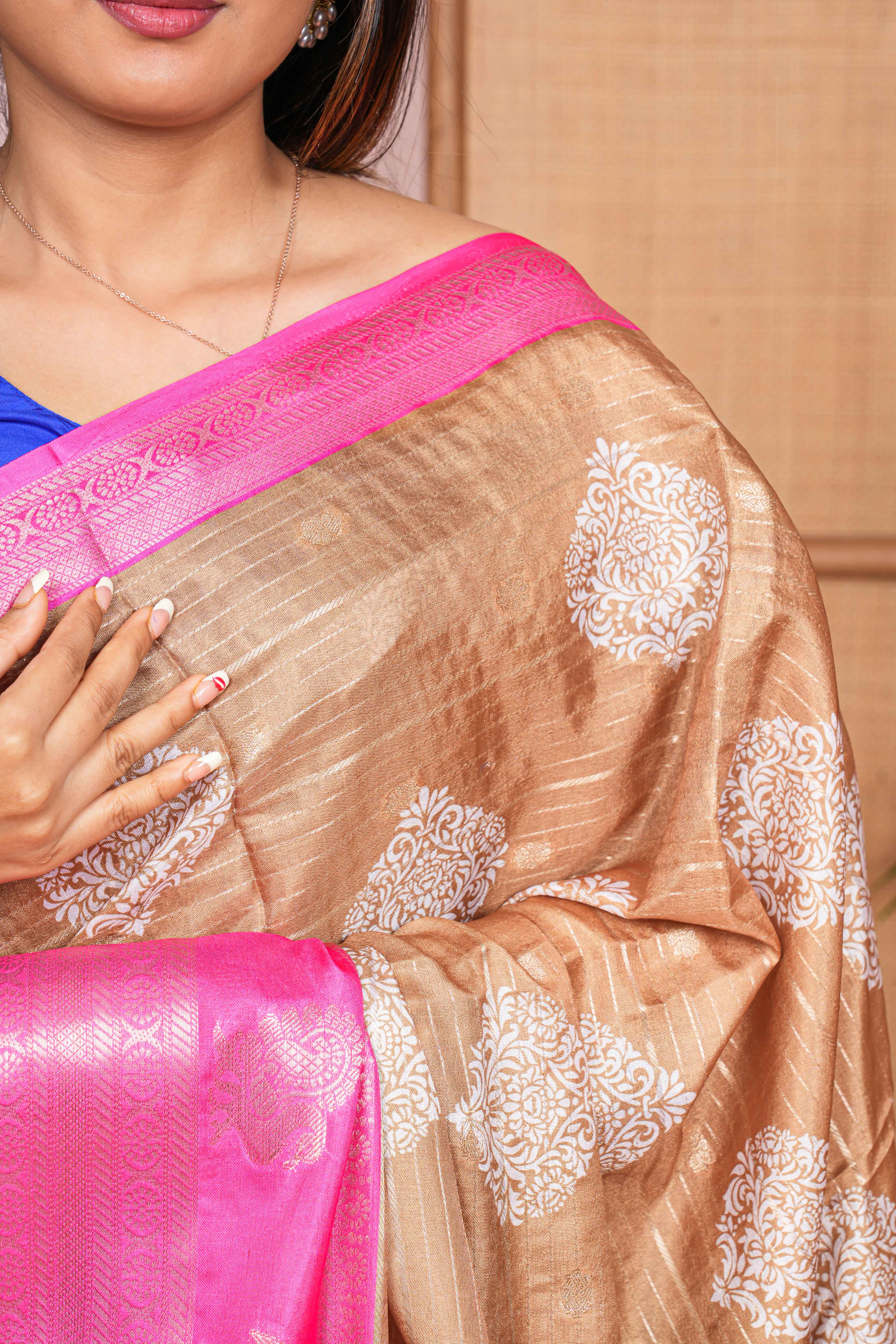 dola silk saree with pink border