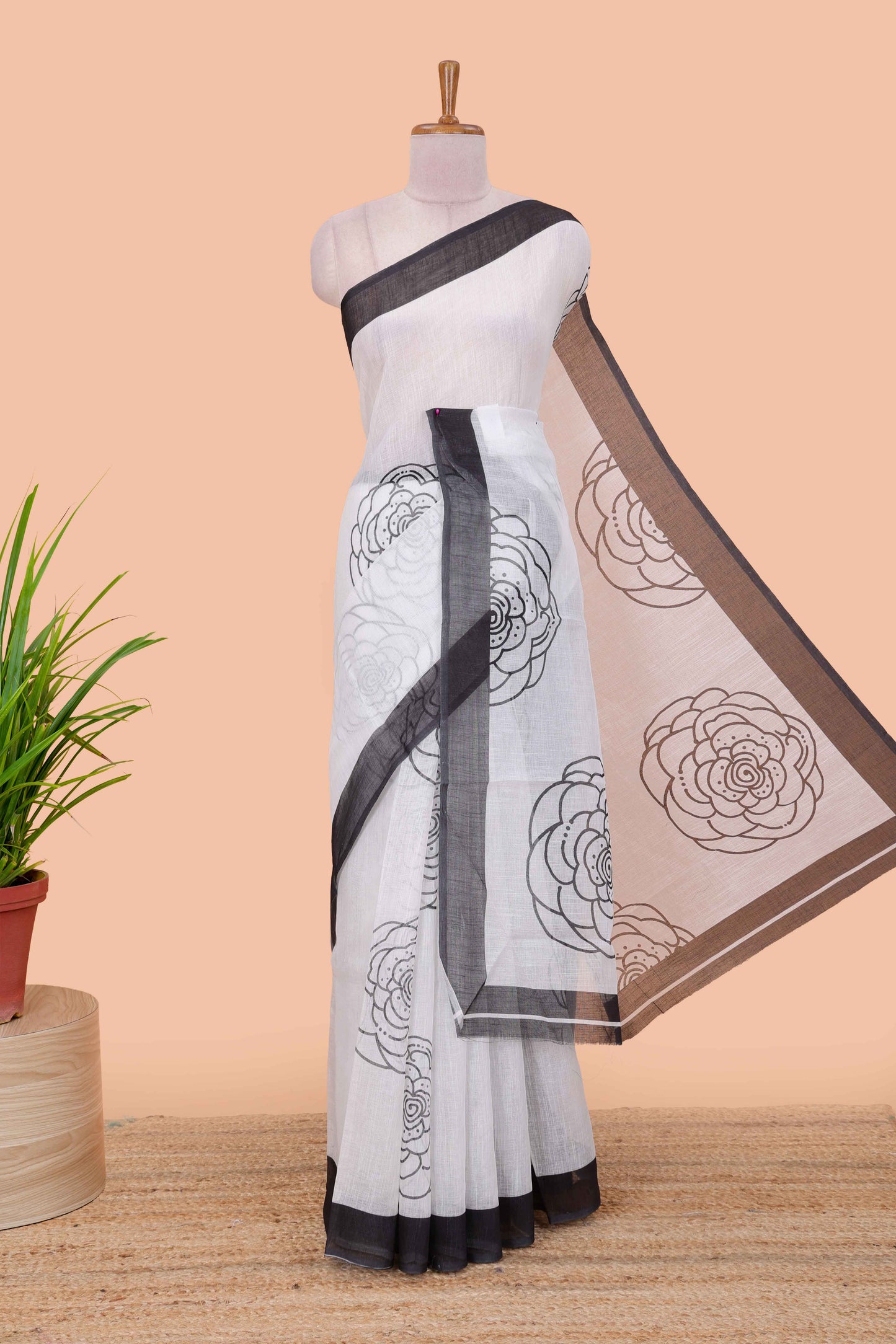 White linen saree with pencil print, contrast border and Blouse