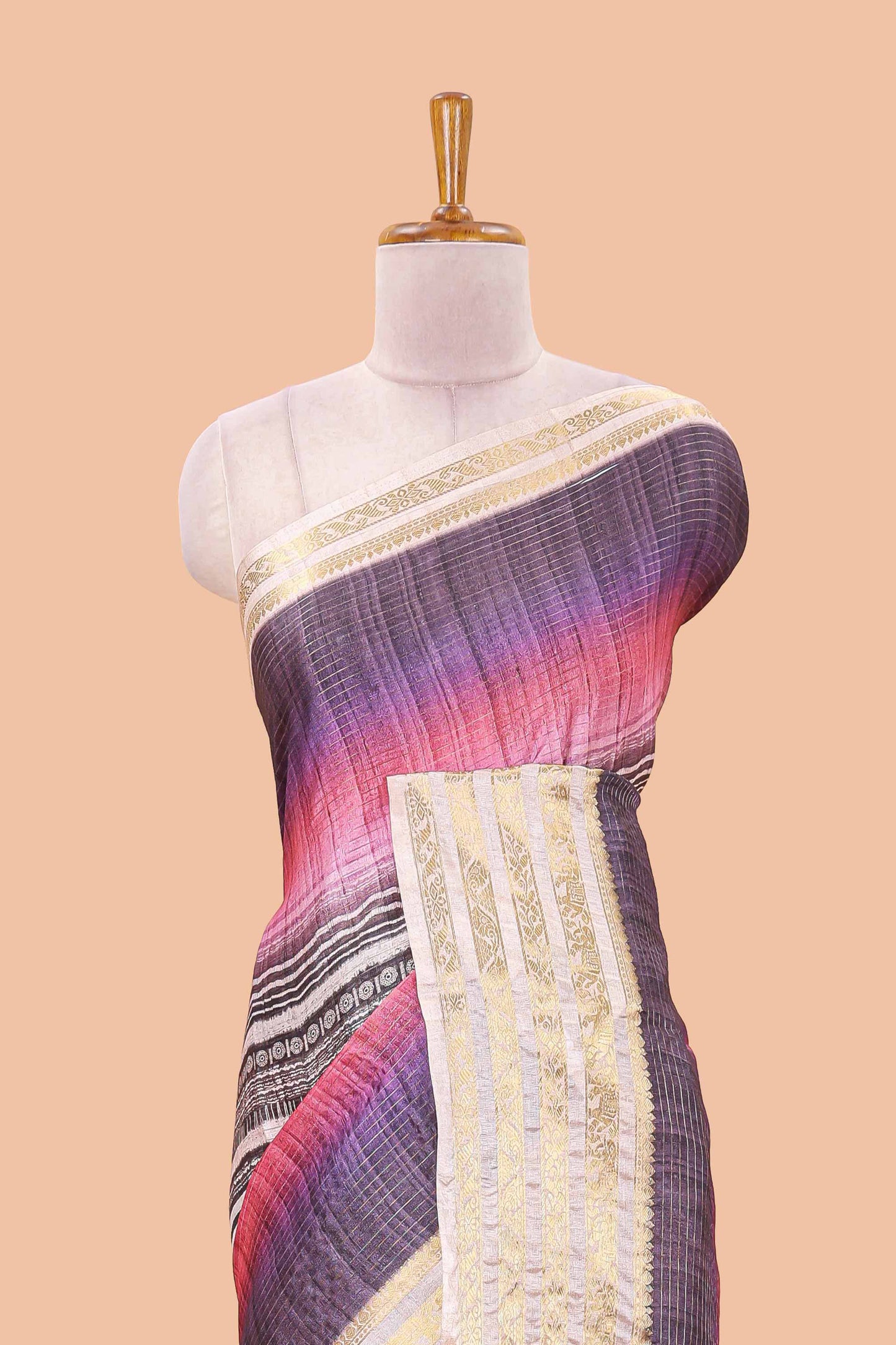 Lavender dola silk saree featuring geometric block print and contrast zari border