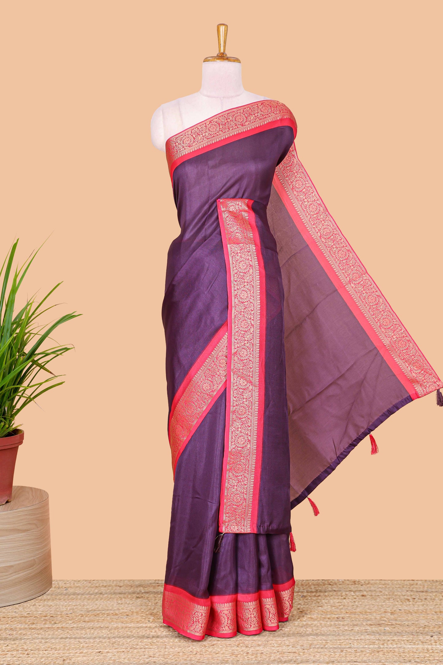Purple marsh mellow plain saree with contrast gold zari border and butta blouse
