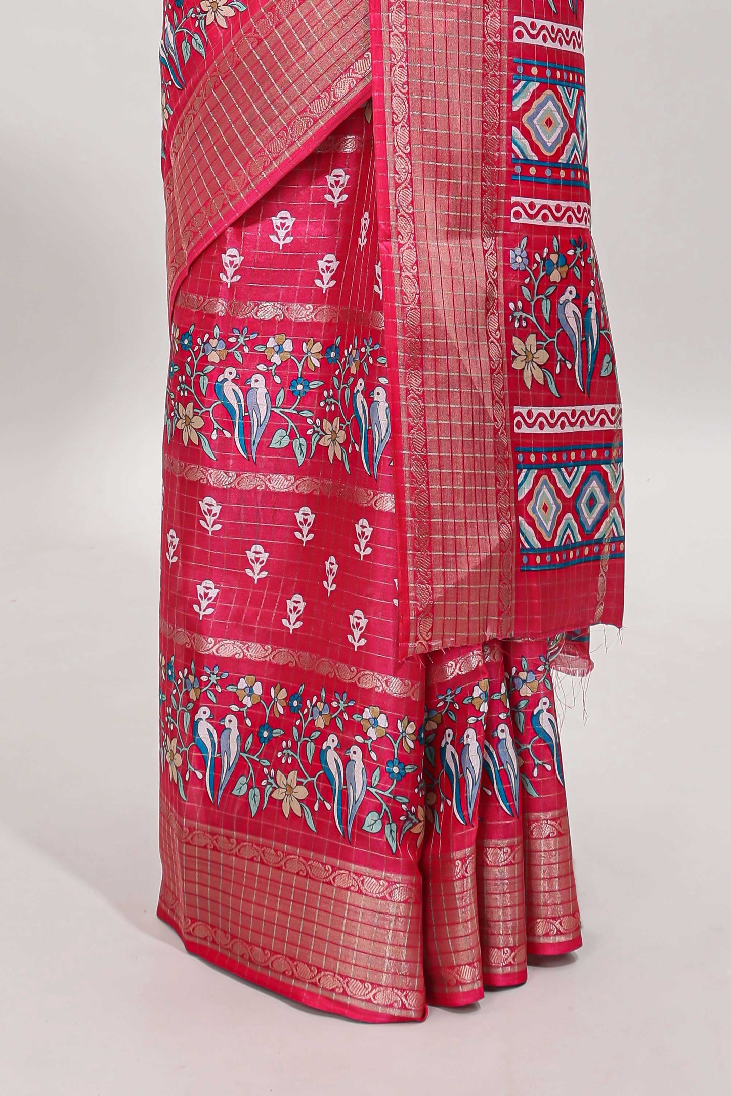 Pink checked floral design dola saree with self zari border and matching blouse