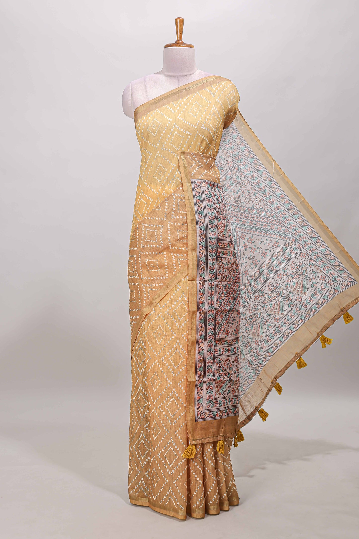 Sandal geometric pattern bandhani style linen cotton saree with self zari border and contrast printed pallu & blouse