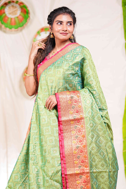 Green geometric design kota cotton saree with contrast border and printed pallu