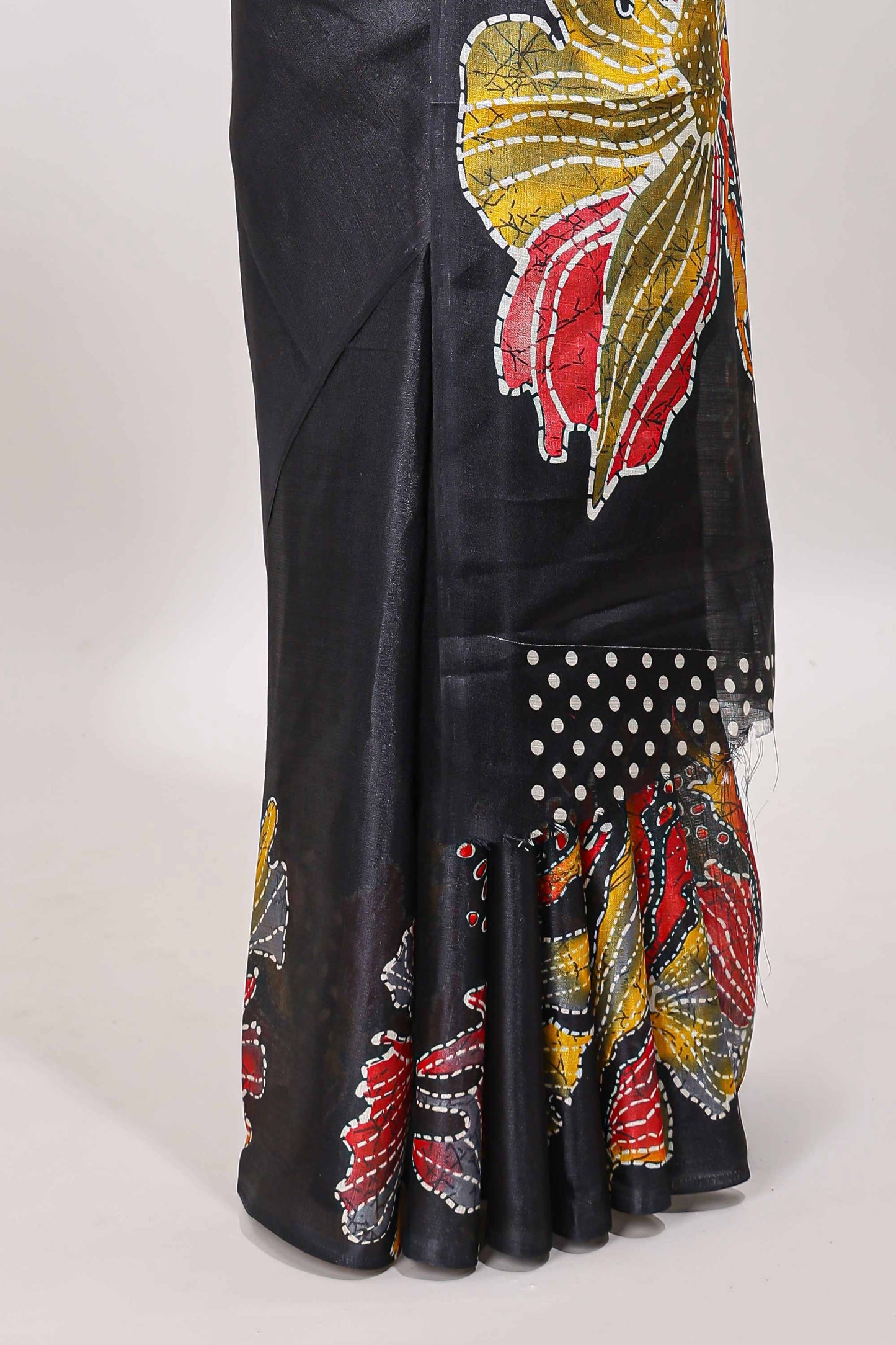 Borderless black floral print south cotton saree with matching butta blouse