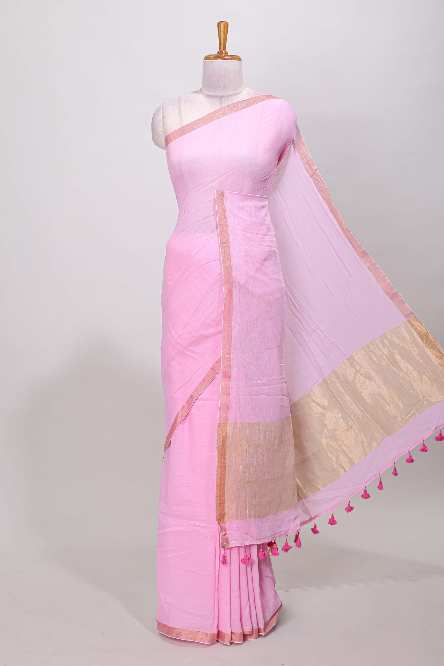 Pink plain south cotton saree with zari border and pallu