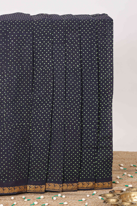 Black dotted butta sungudi cotton saree with zari border and striped pallu