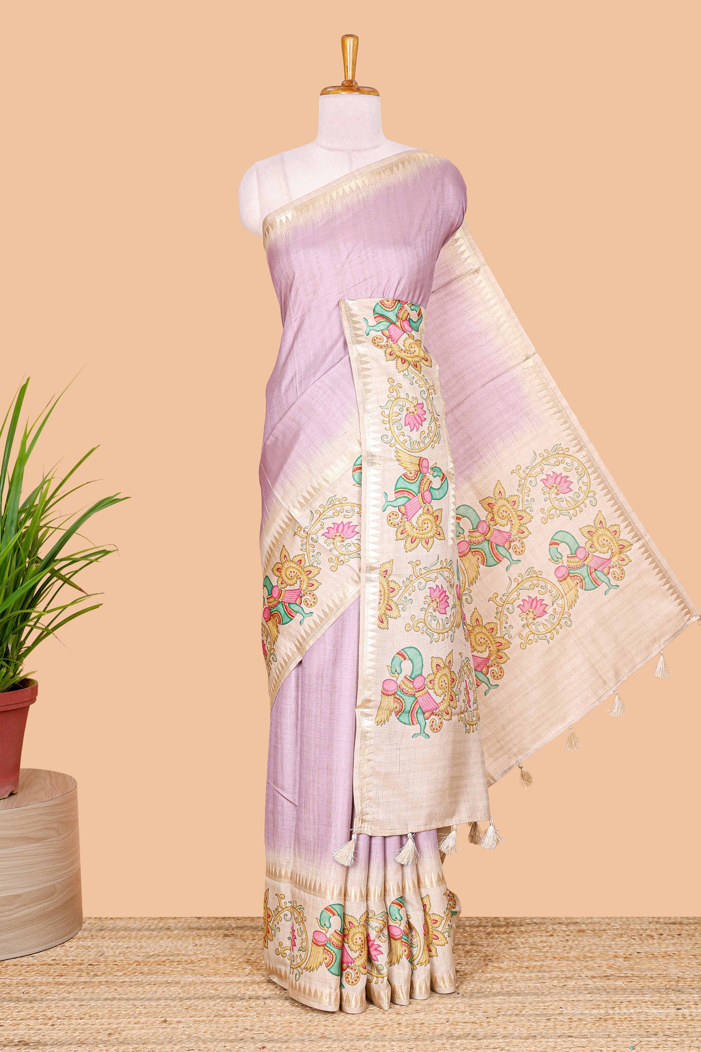 Lavender plain art tussar silk saree with contrast peacock and lotus theme border and printed pallu