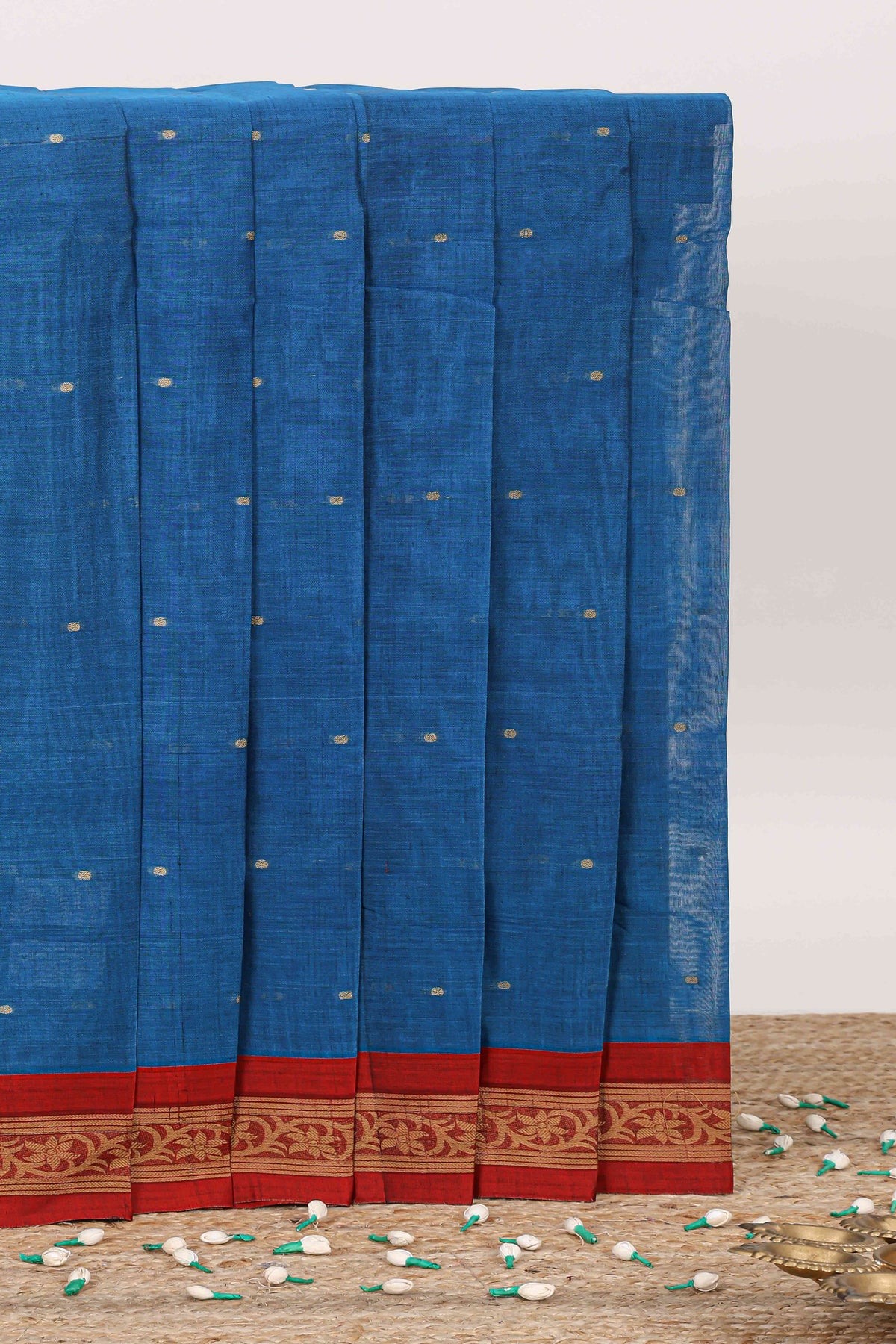 Blue zari butta bengal cotton saree with contrast border and zari butta pallu