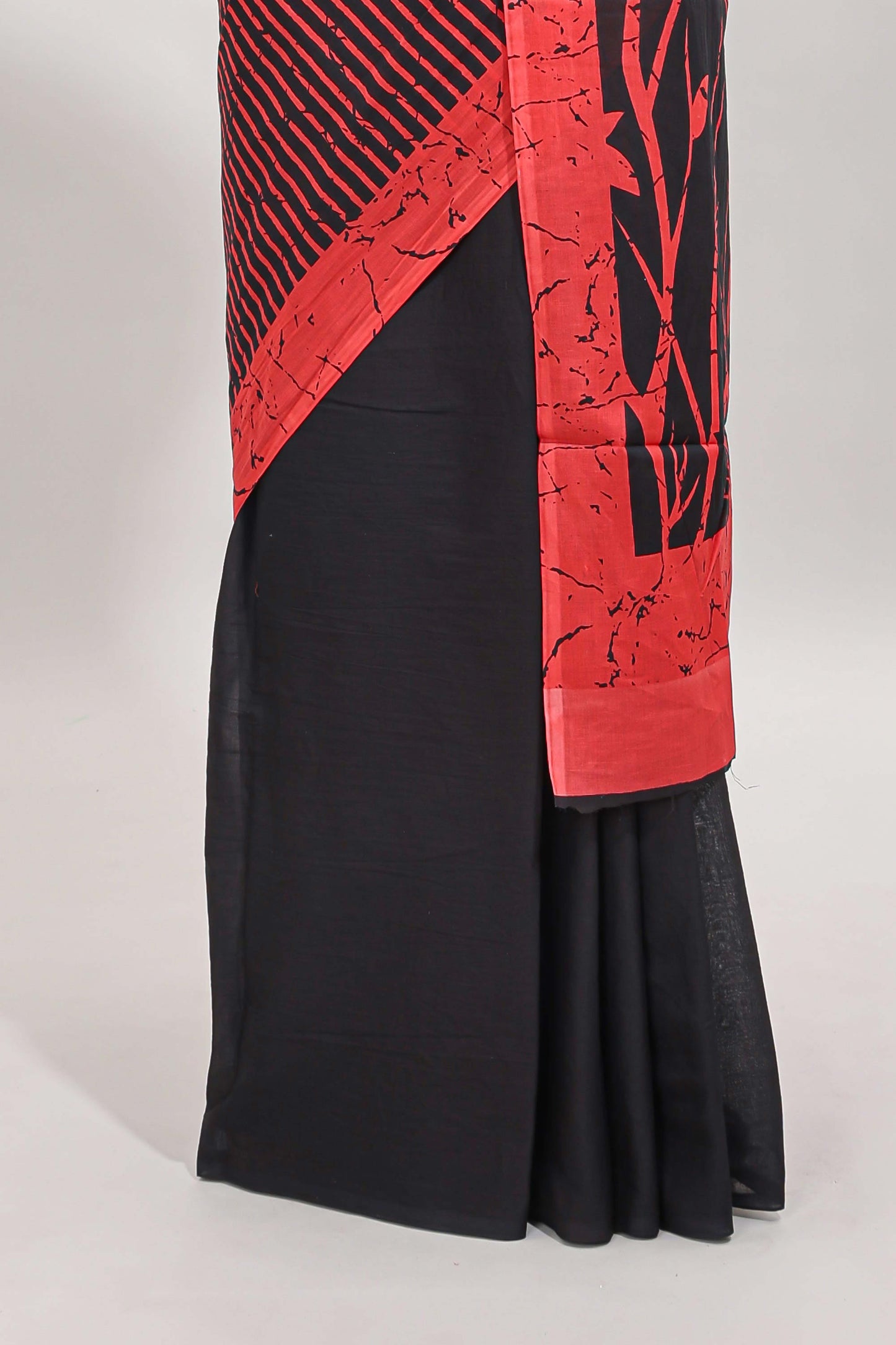 Borderless black striped mul mul cotton saree with matching blouse