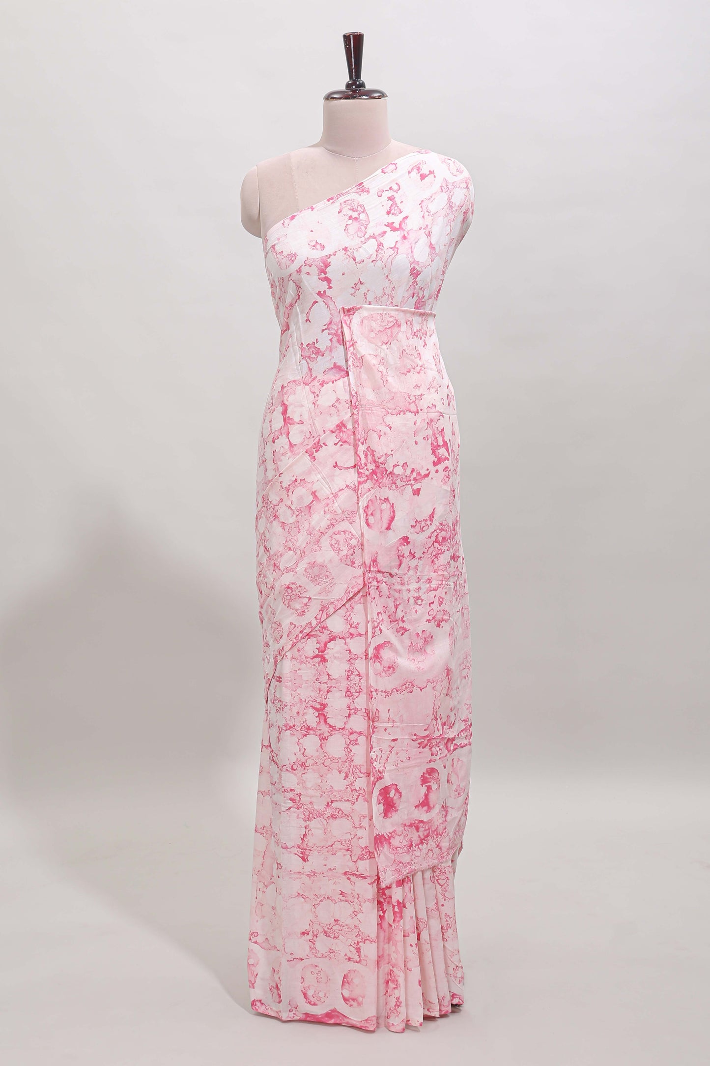 Borderless white shibori print mul mul cotton saree with matching blouse