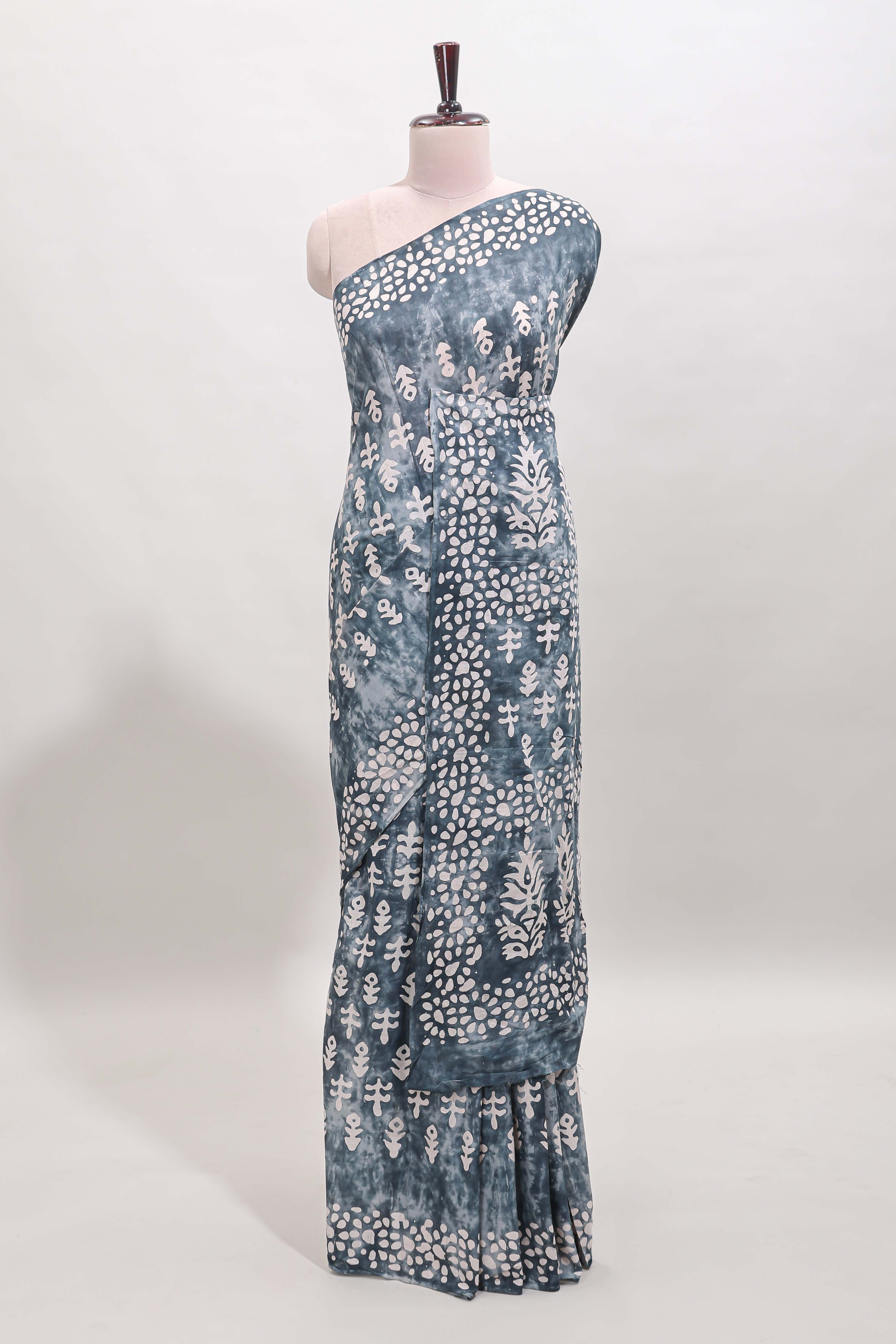 Borderless grey dabu print mul mul cotton saree with matching blouse