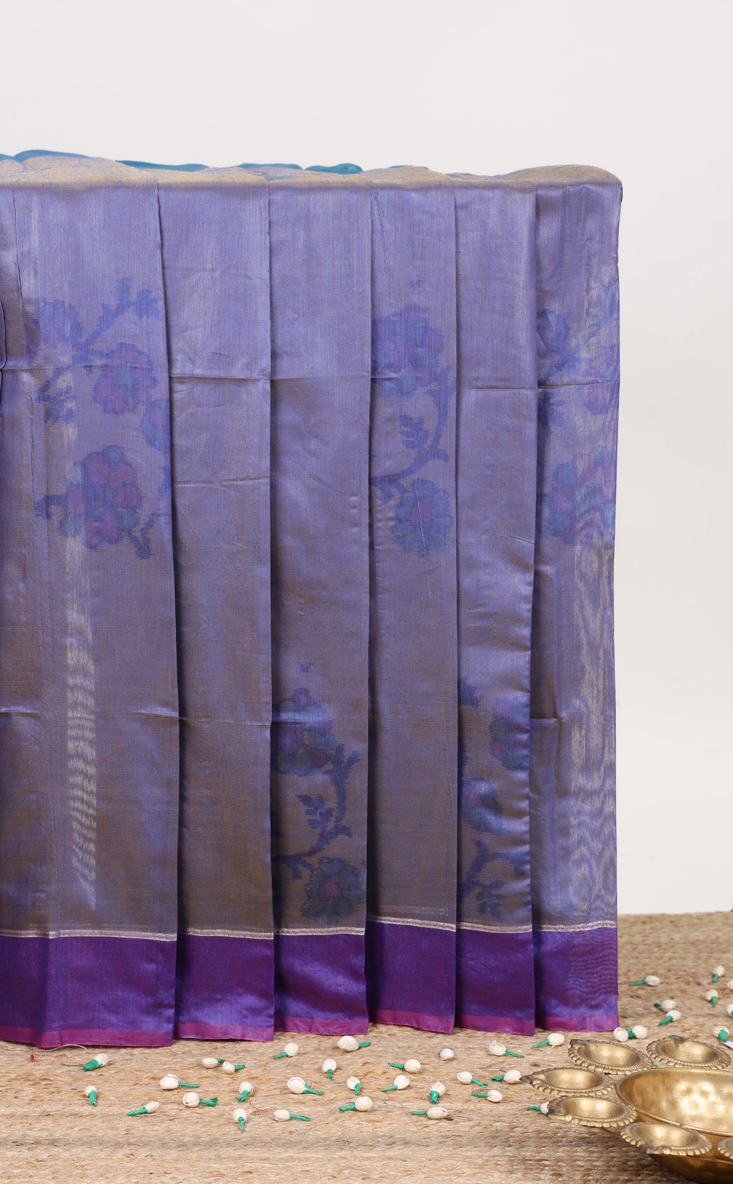 Lavender floral motifs ikkat cotton saree with contrast border floral design striped pallu