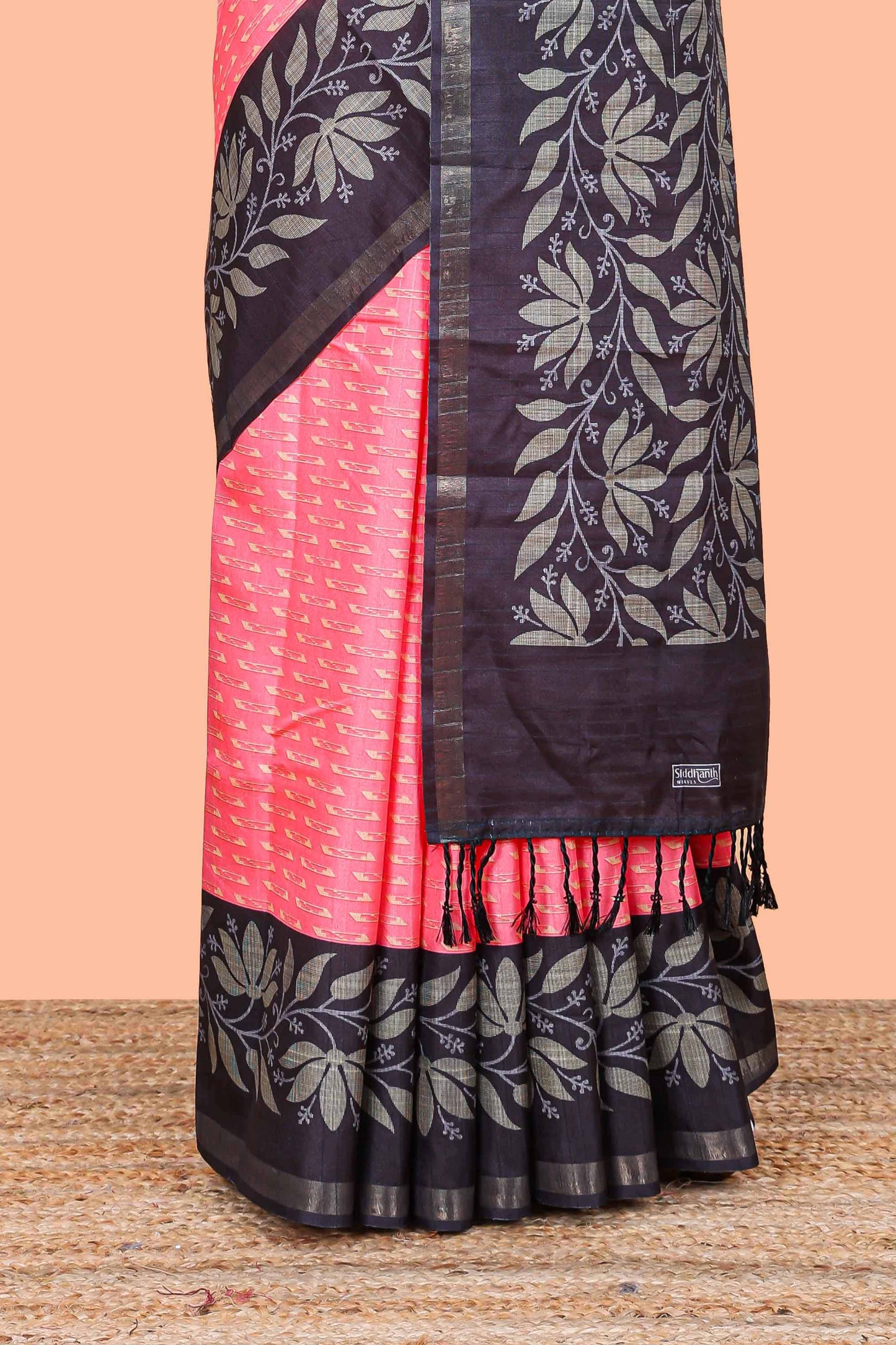 Pink geomentric design motifs art tussar saree with contrast border and blouse
