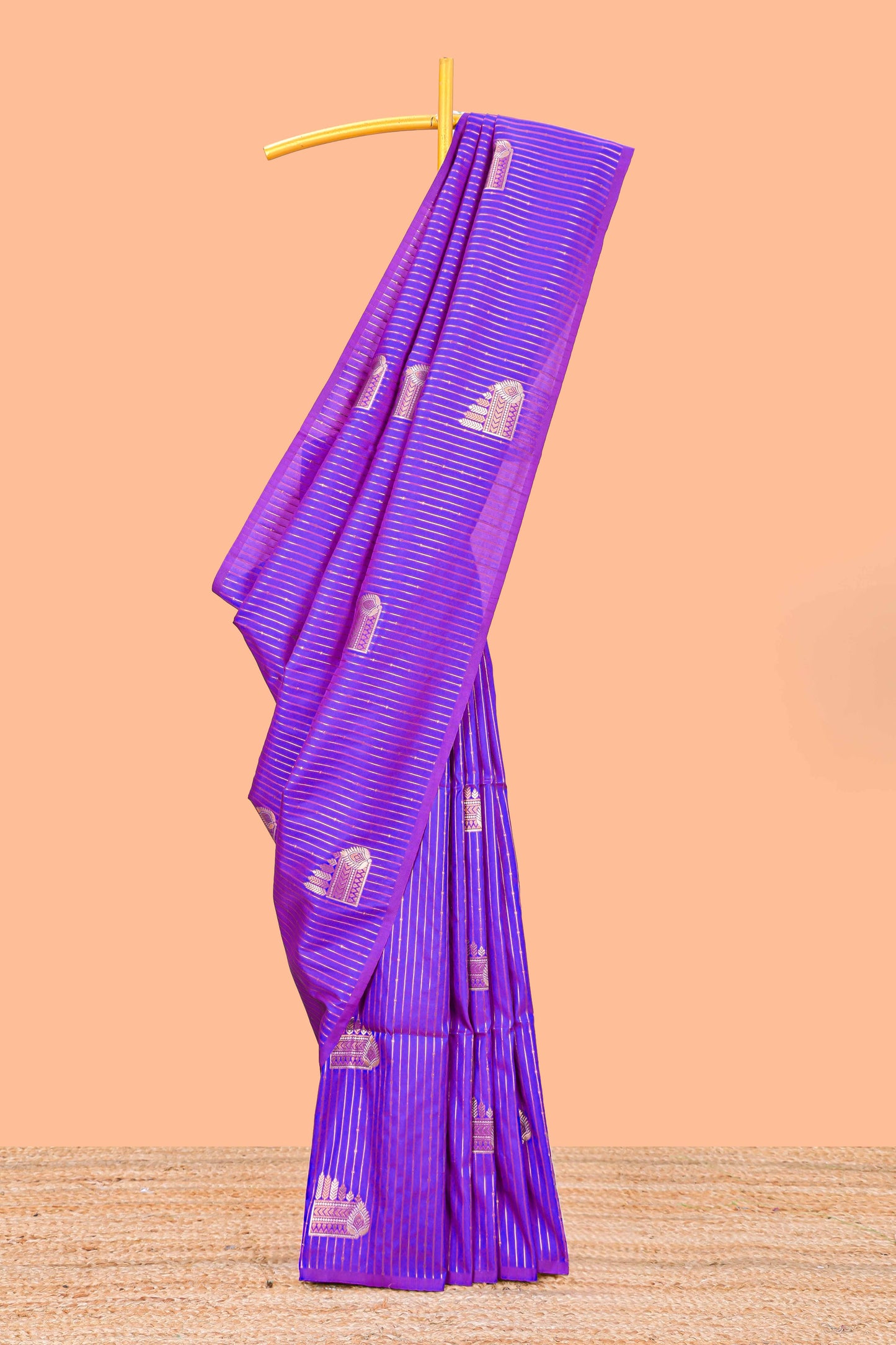 Violet Semi Soft Silk Saree Body All Over Vaira Oosi Zari Pattern With Gold Zari Butti and Borderless Grand Zari Rich Pallu