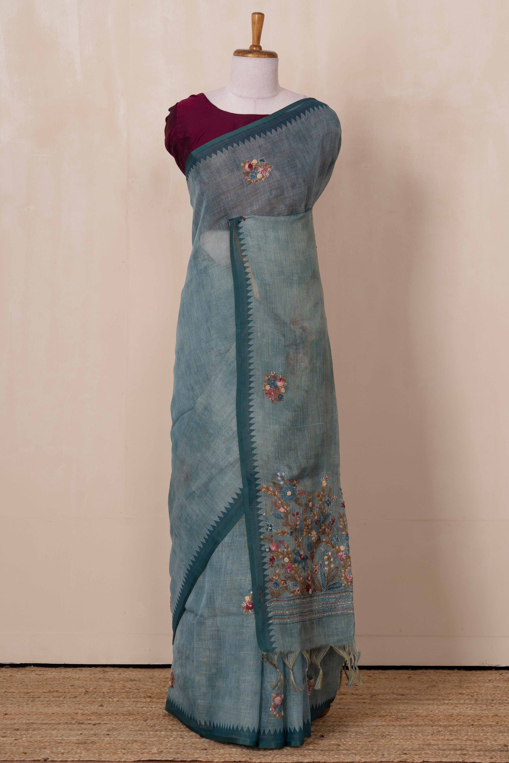 Linen French Knot
