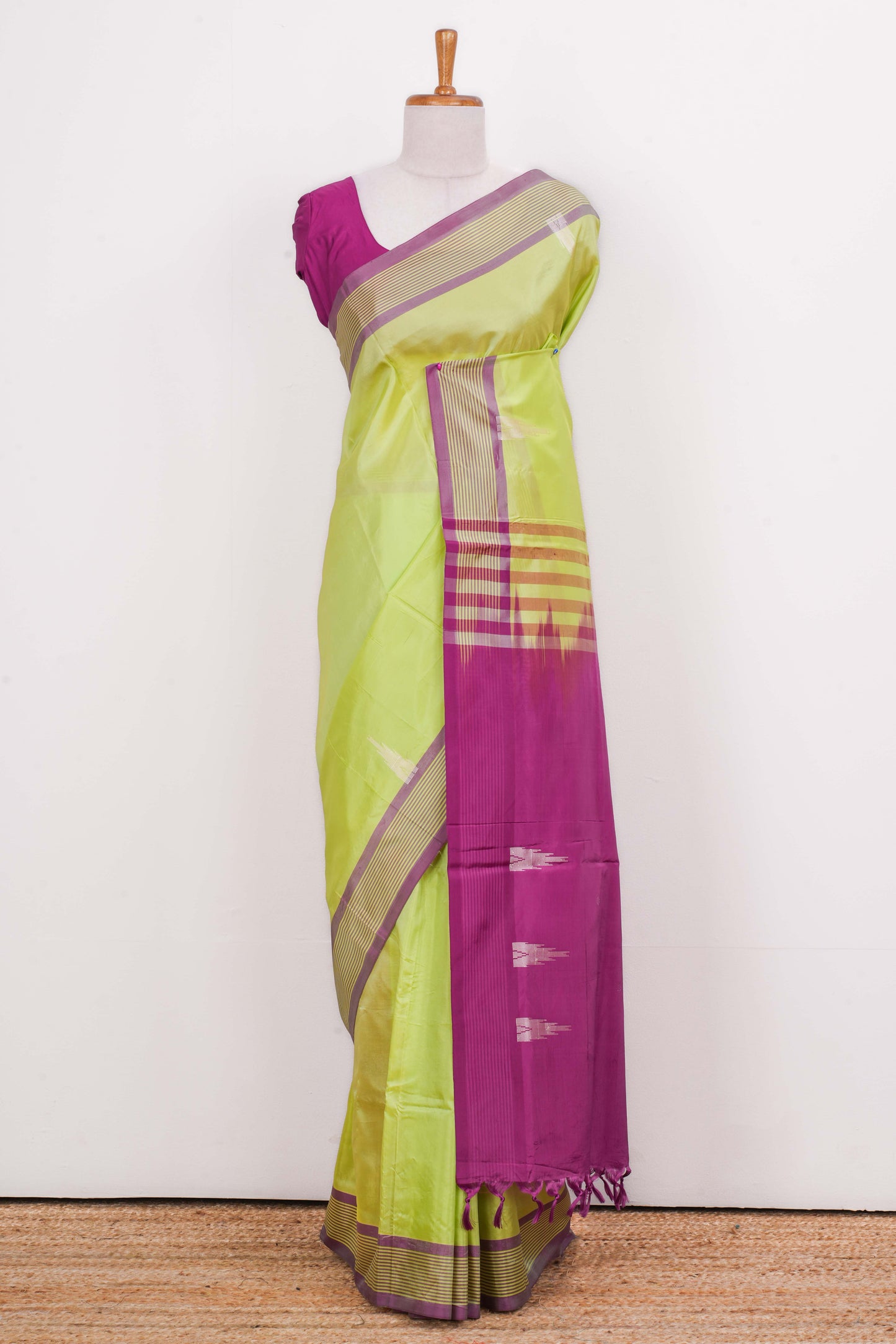 Green Vazhainaar Silk 