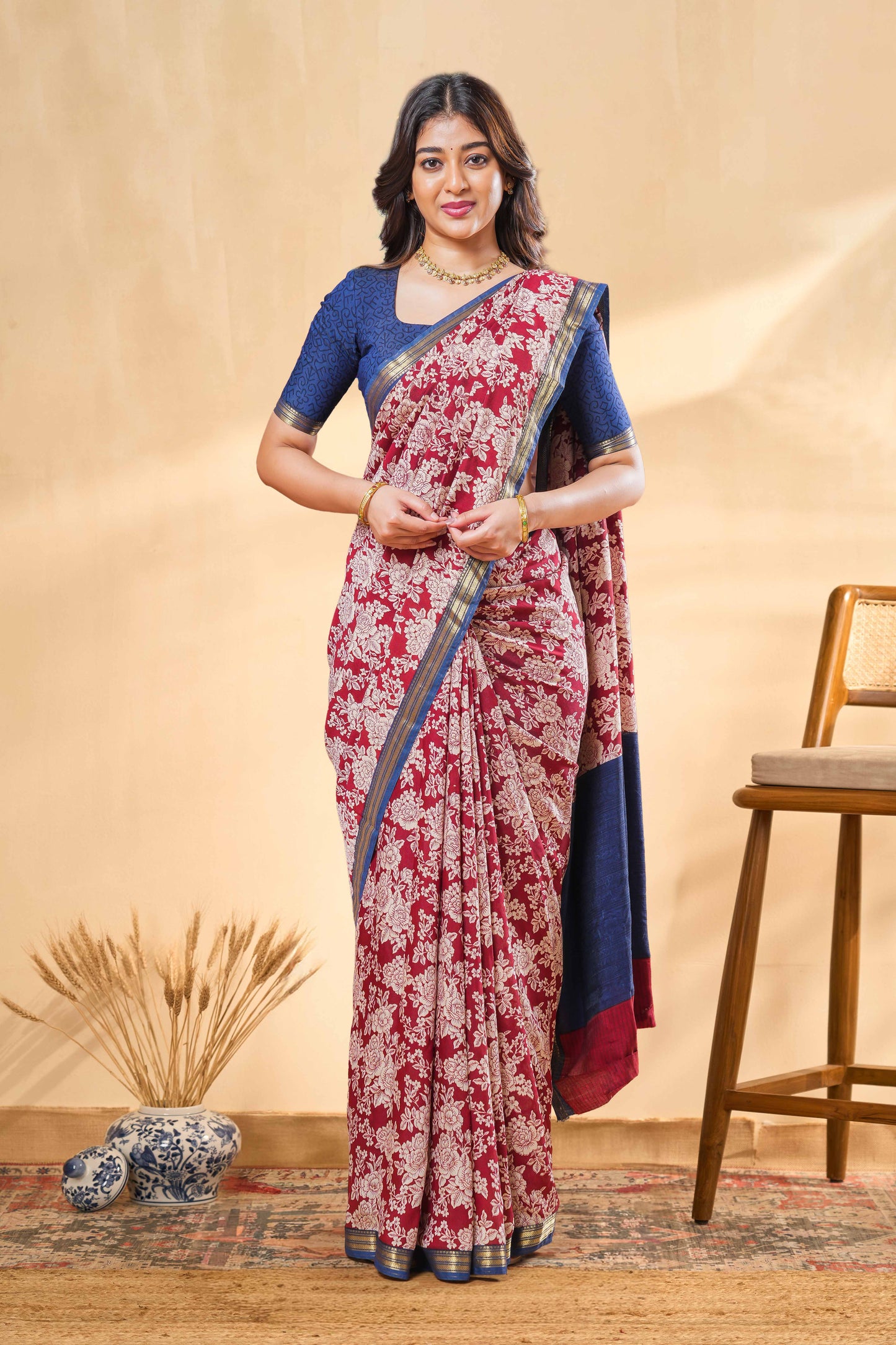 Maroon Dola Silk Saree Floral Design Across The Body & Contrast Pallu Along With Blouse